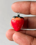 Small strawberry charm - 10 pc