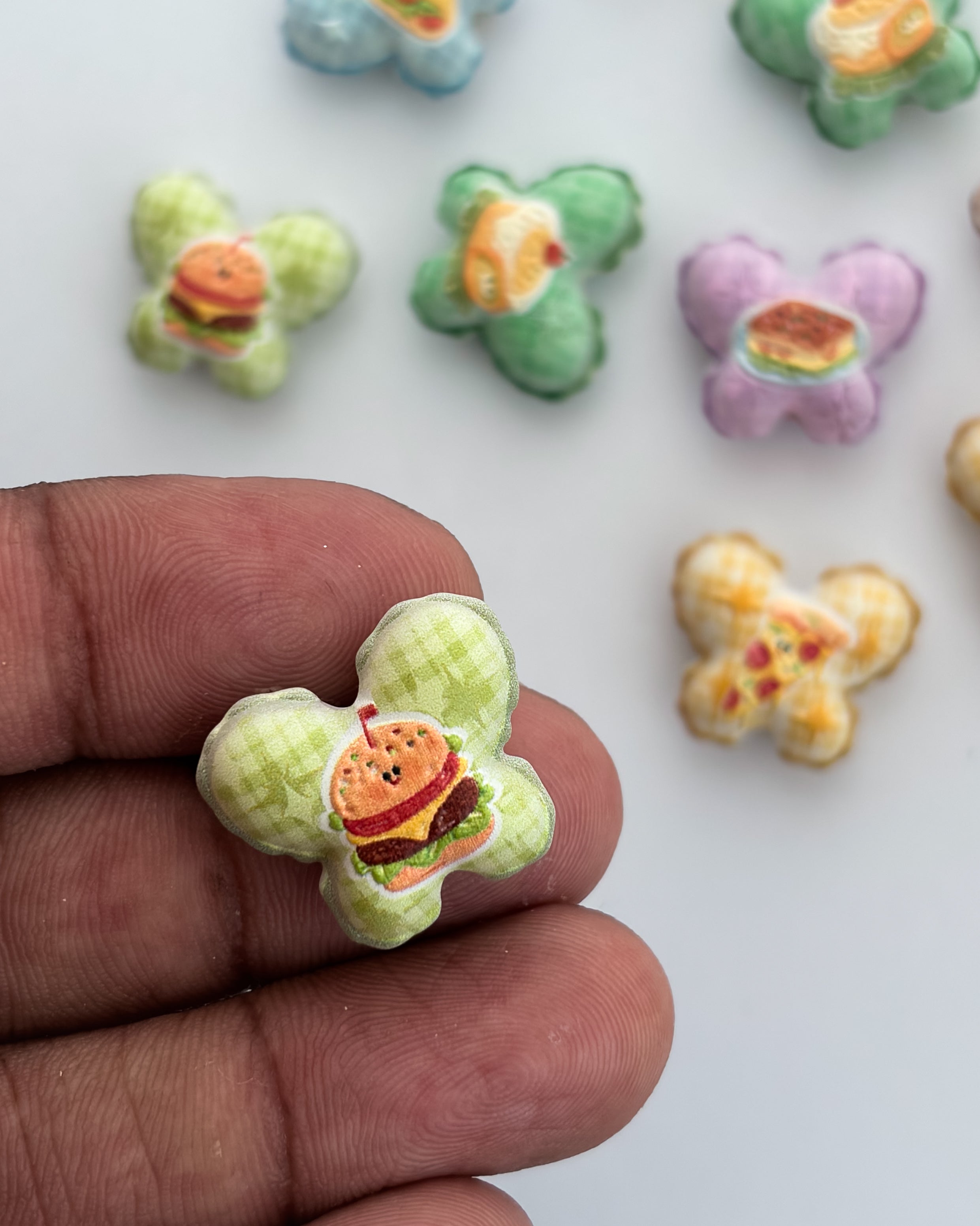 28.0 fancy acrylic beads - 10 pc