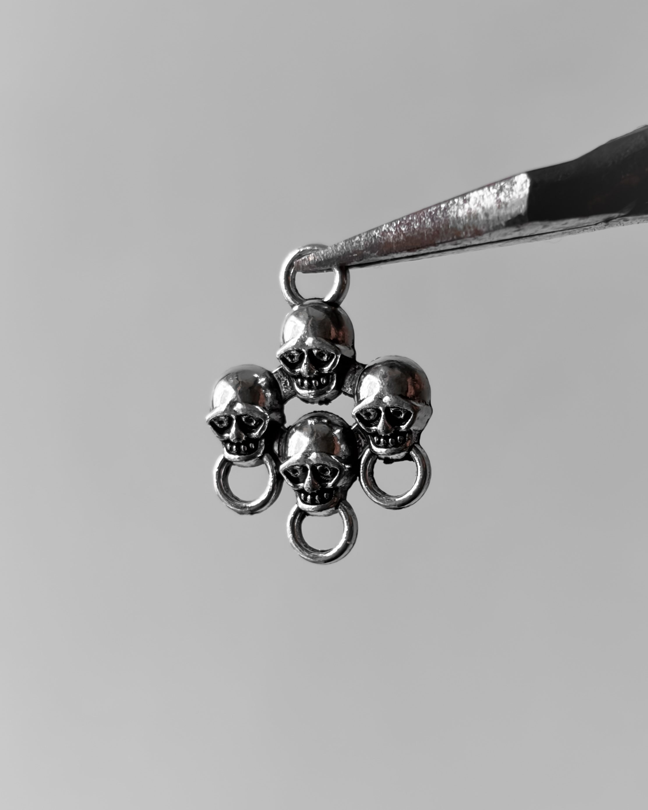 Skulls charm - 10 pc