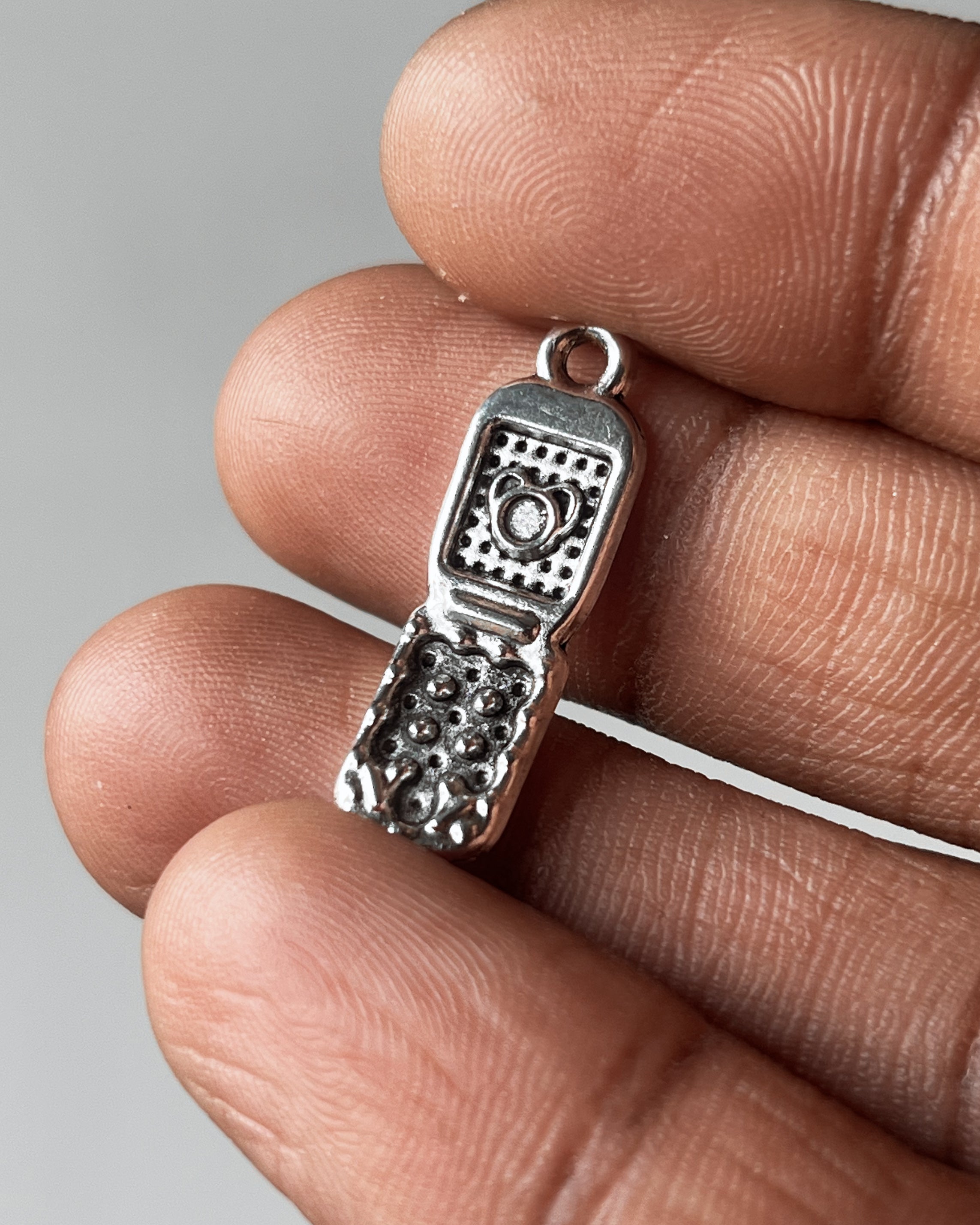 Chaiya chaiya wala phone charm- 10 pc
