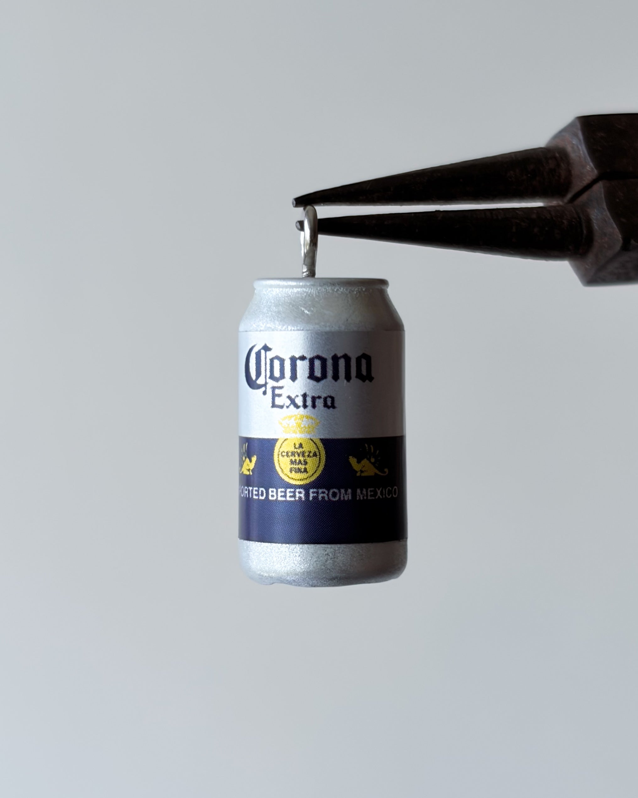 Corona charm - 10 pc
