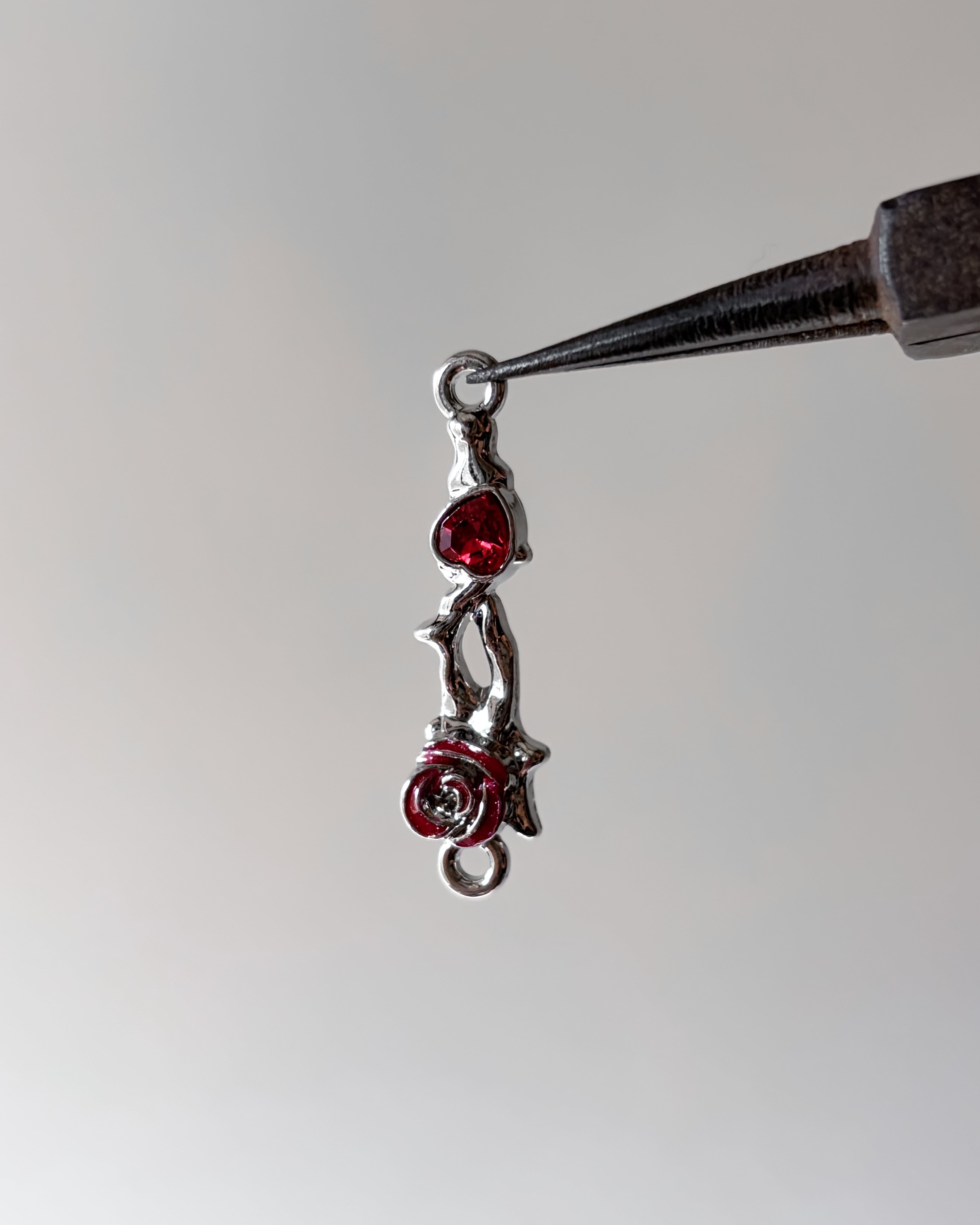 Red rose heart connector - 3 pc