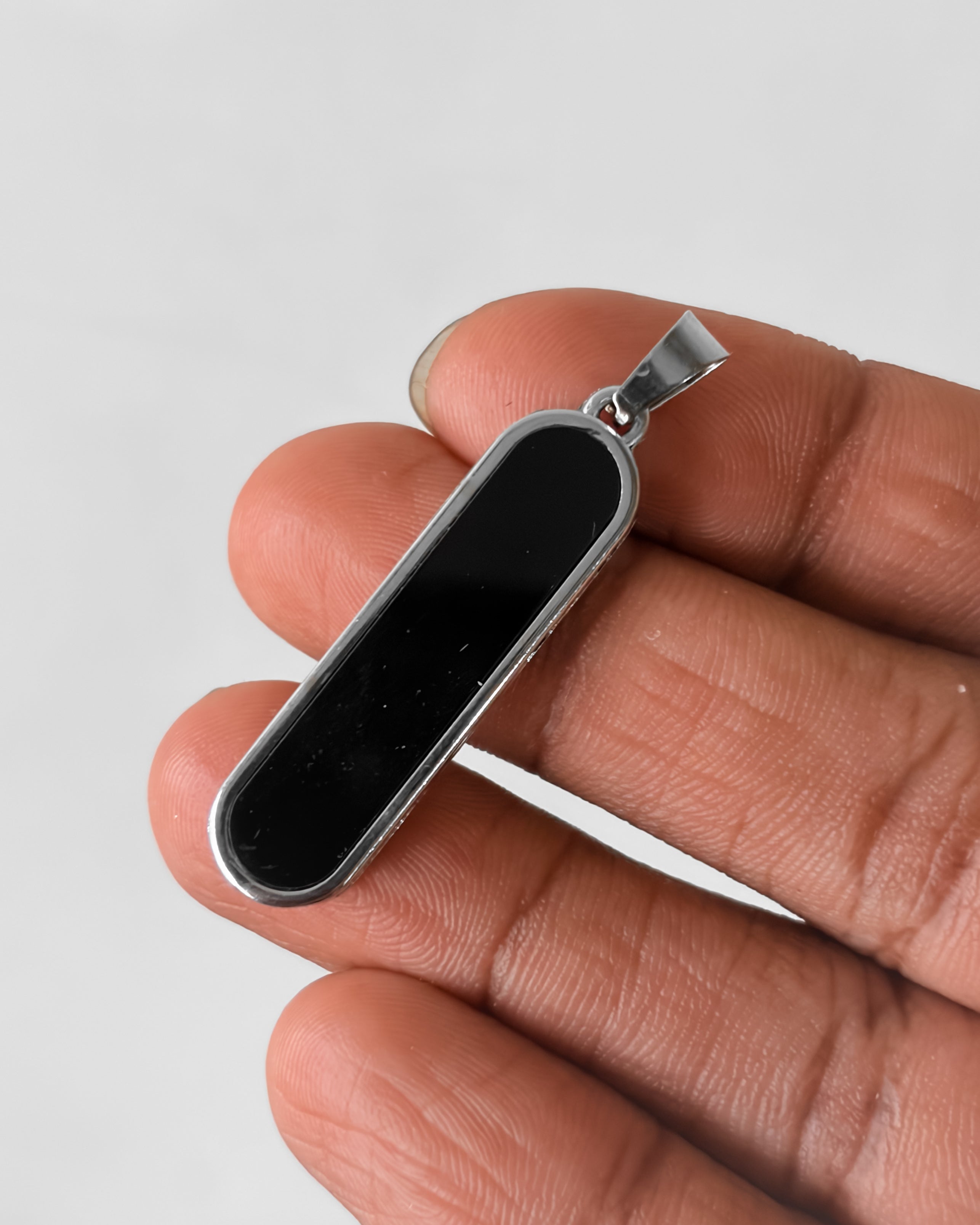 Onyx Lamba pendant - 1 pc
