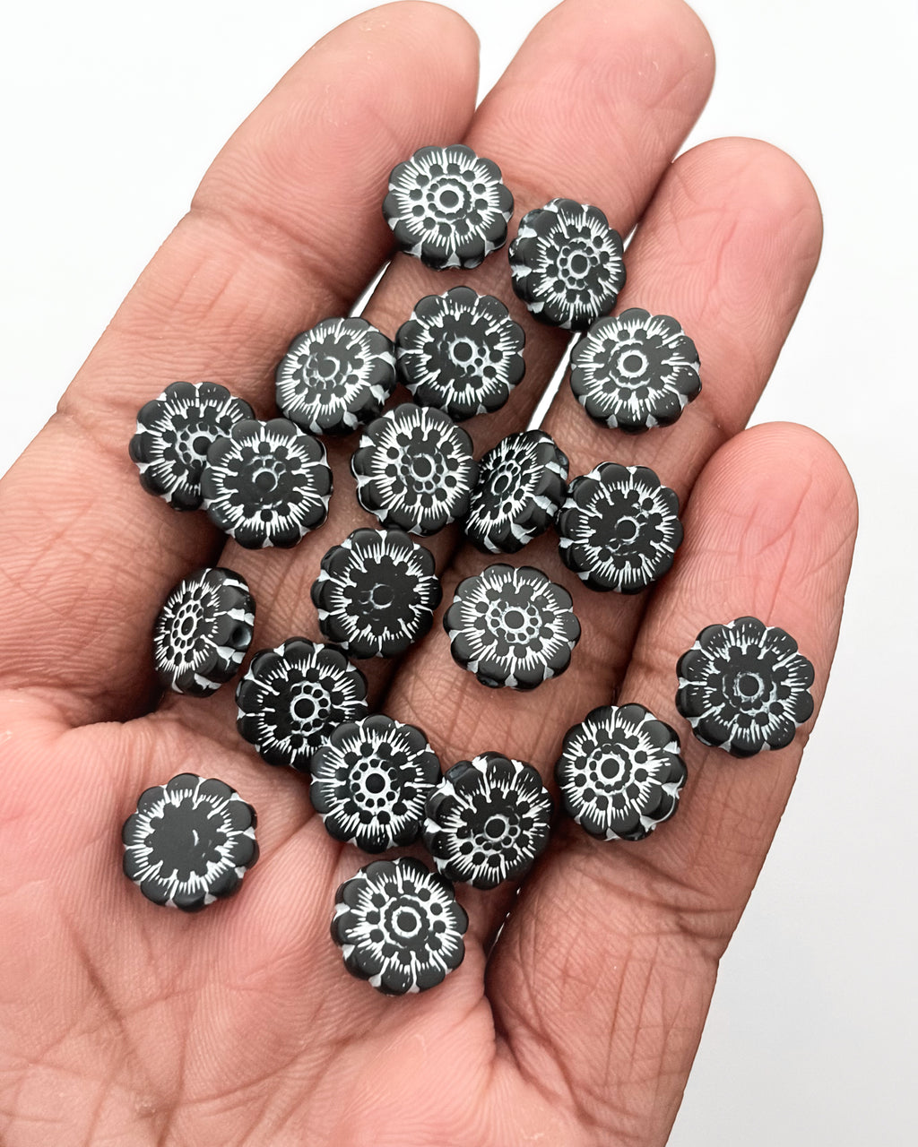 Vintage black flower - 25 grams