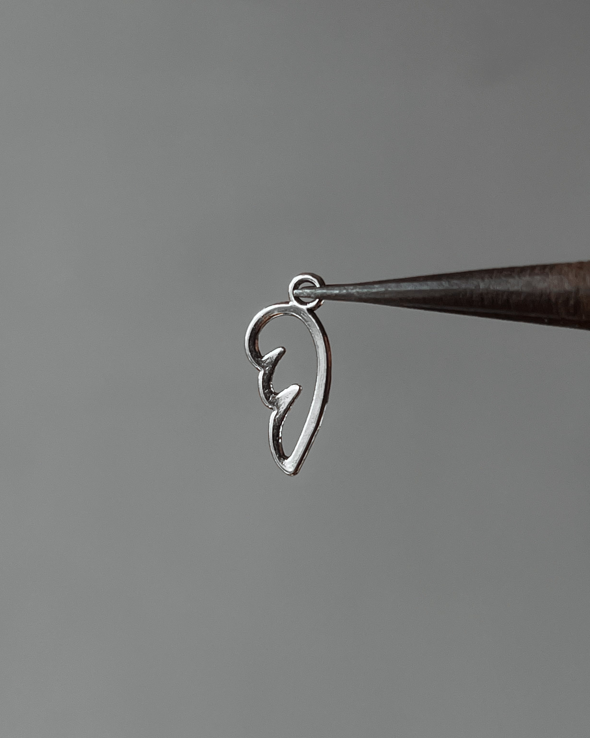 Feather charm - 100 pc