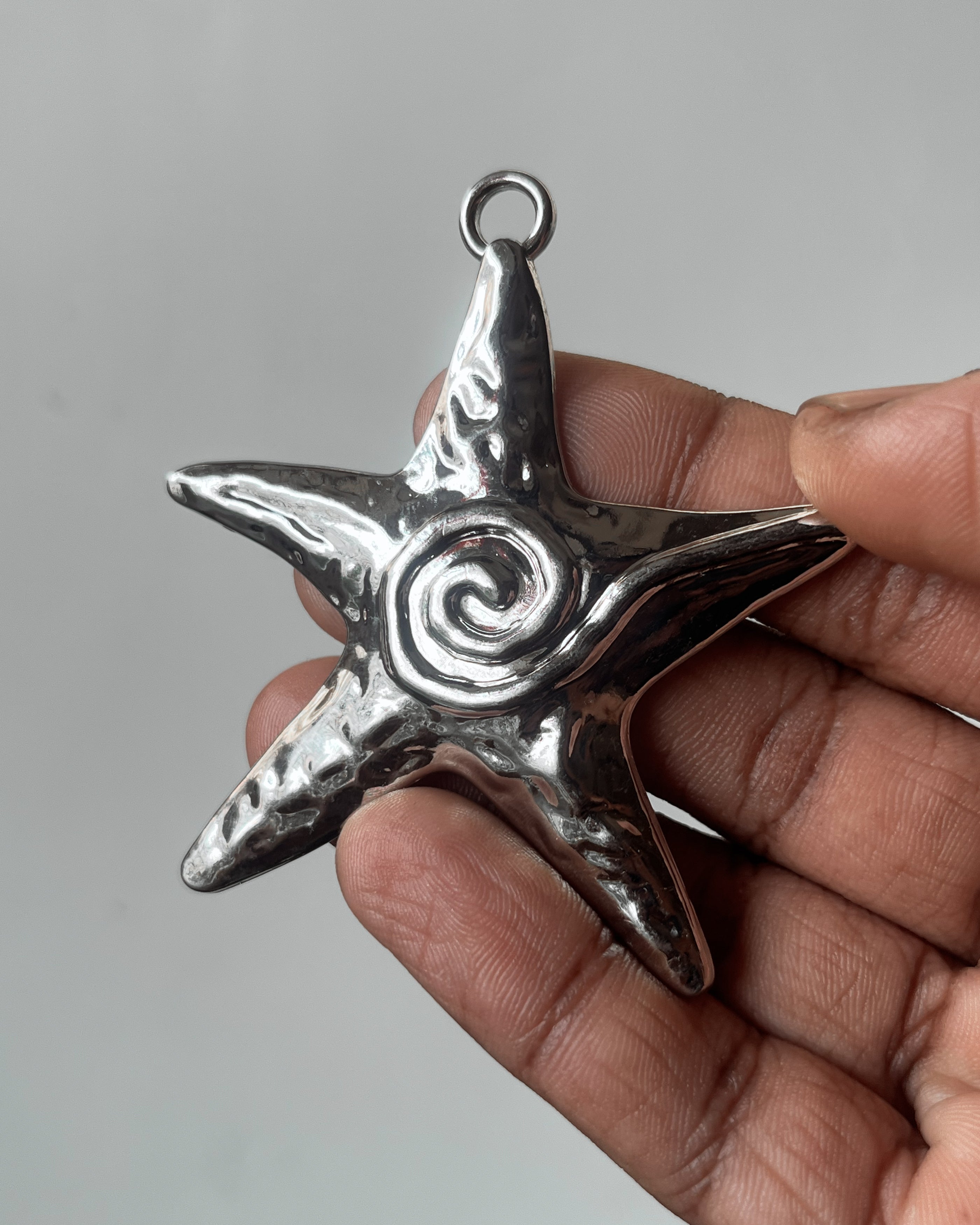 Premium chunky star swirl- 1 pc