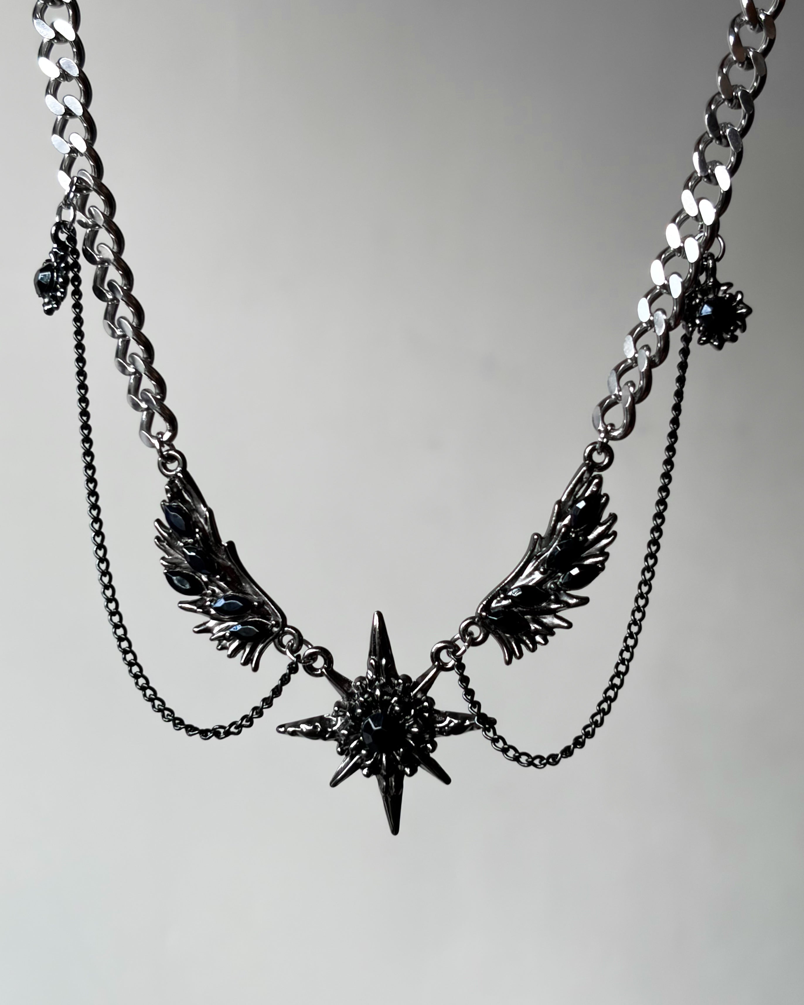 Gothic feather choker