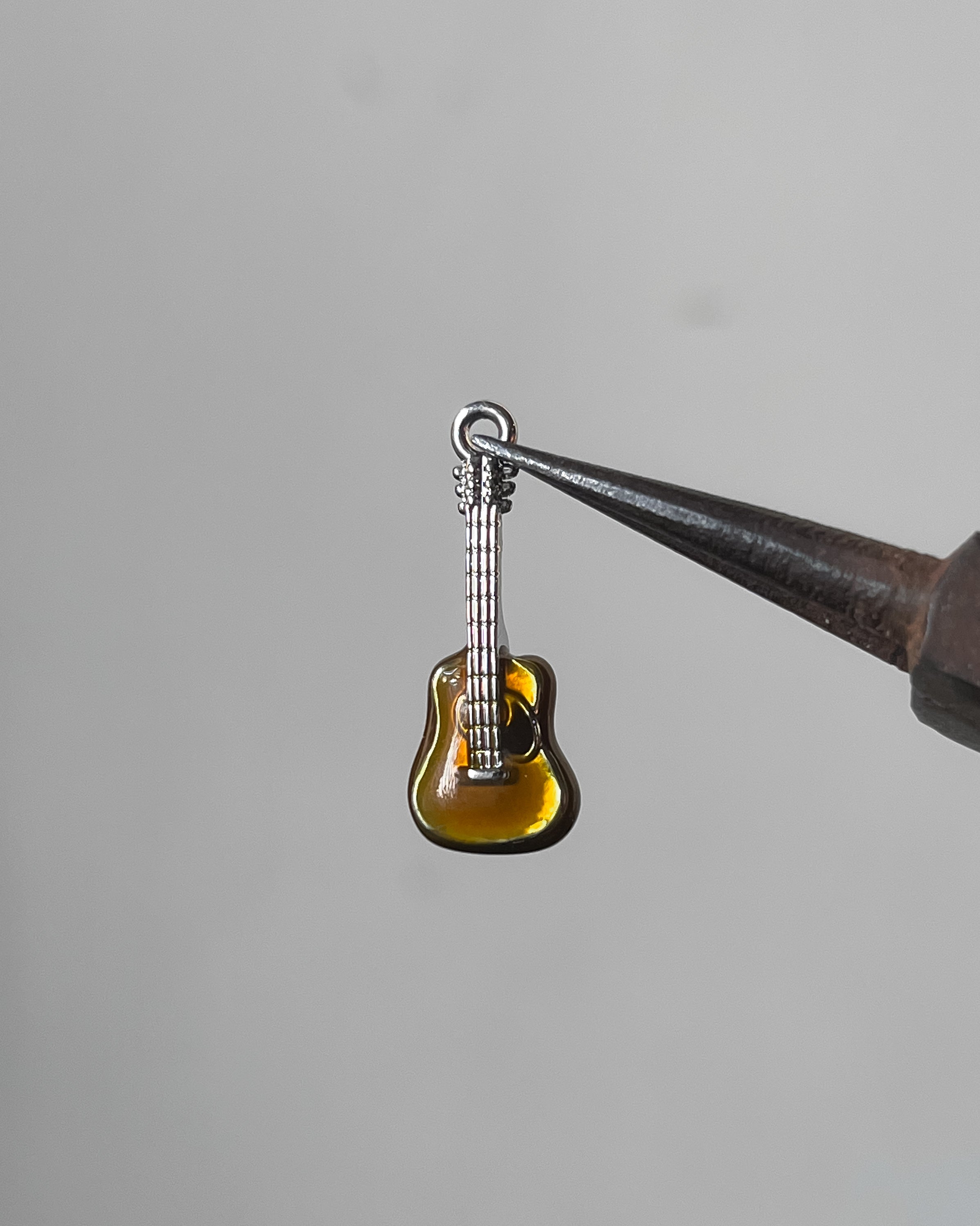 Guitar charm - 1 pc