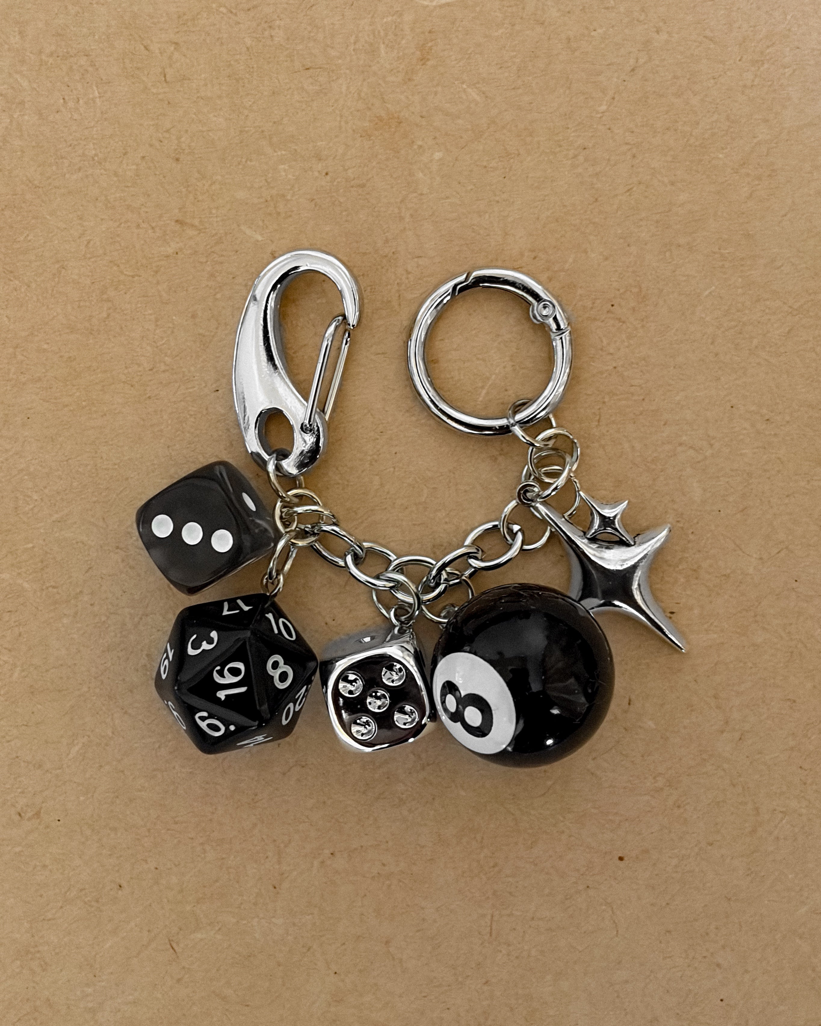 8 Ball Dice keychain