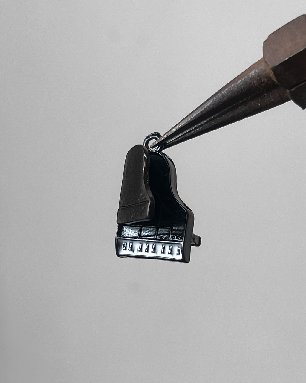 Piano charm - 1 pc