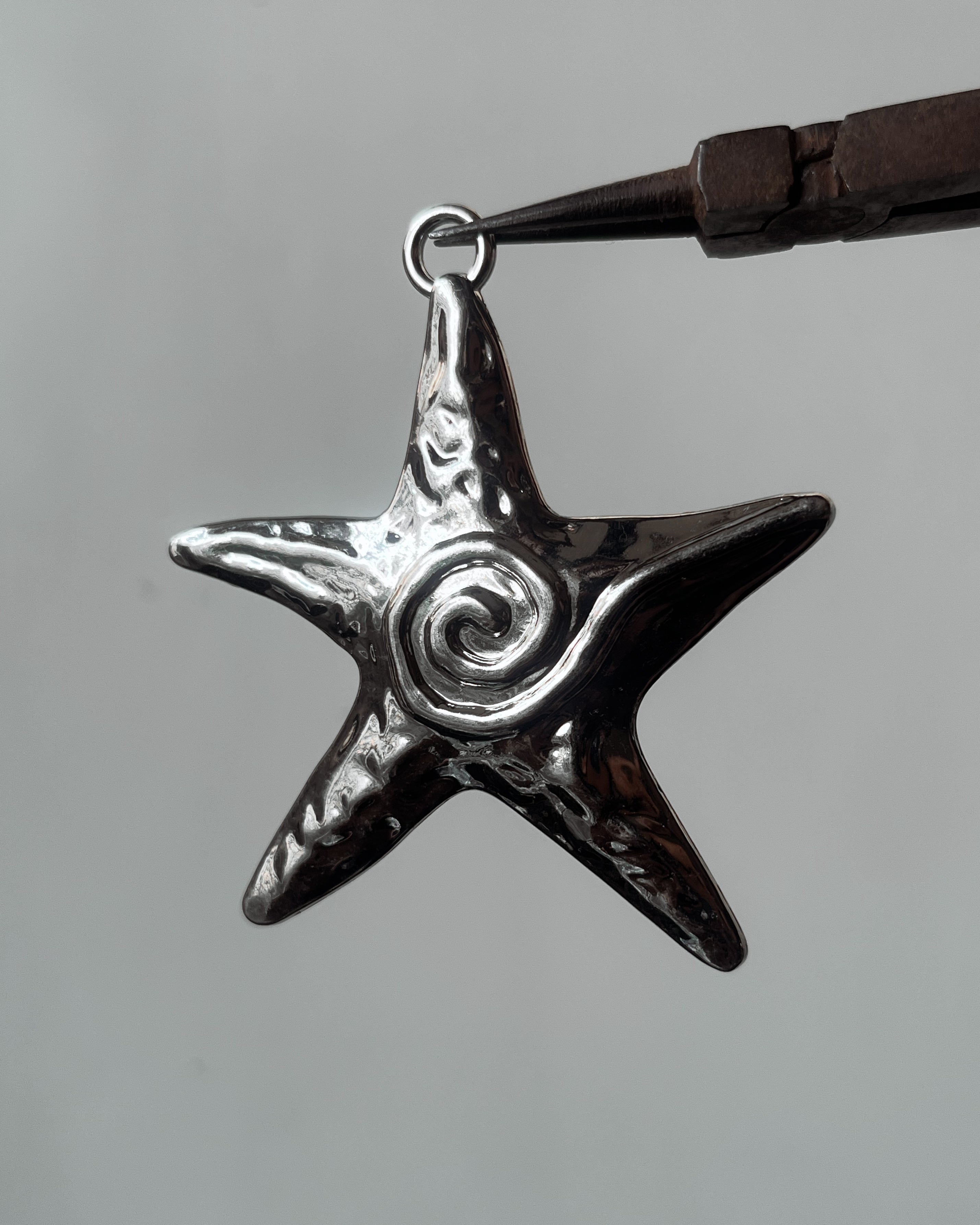 Premium chunky star swirl- 1 pc