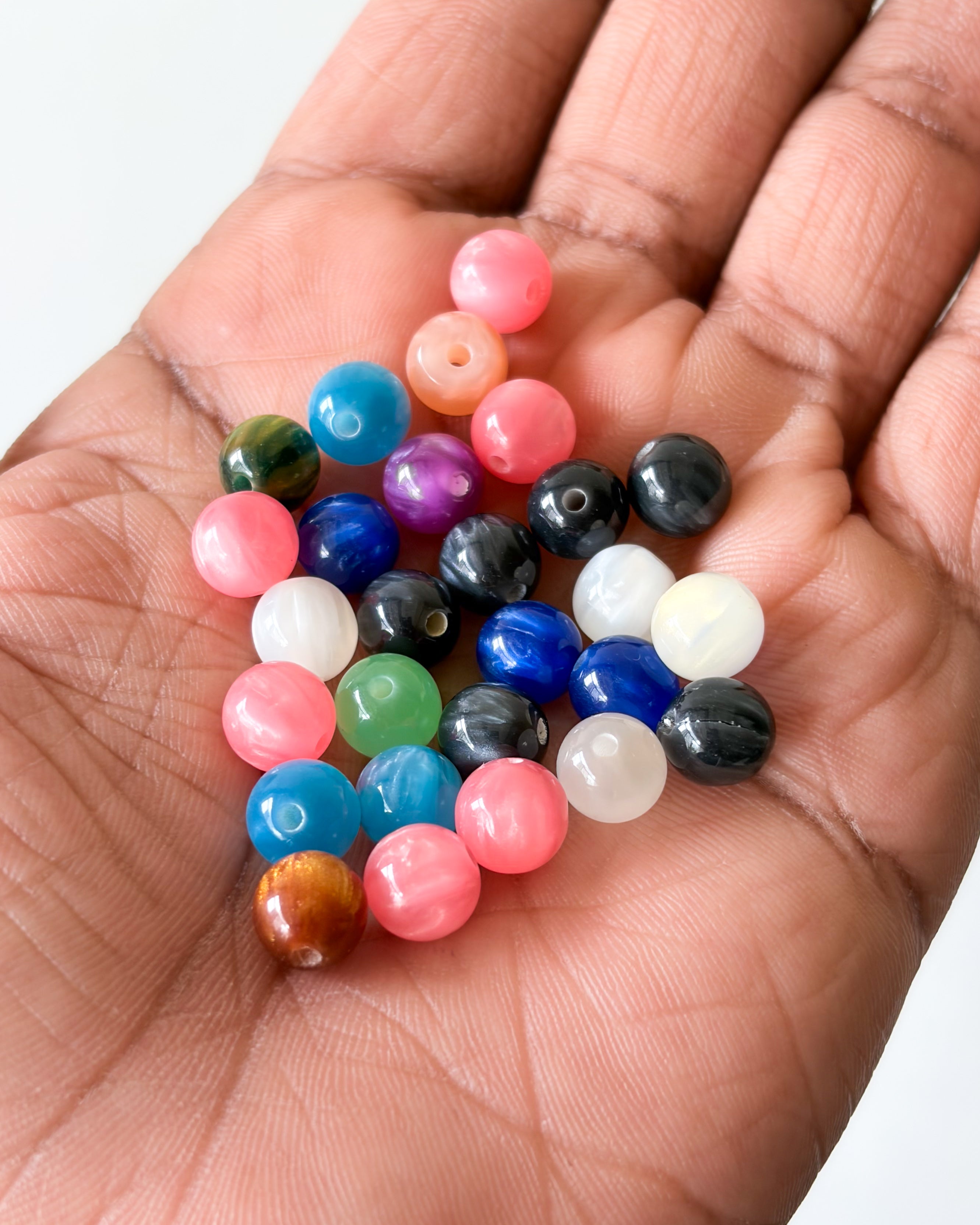 6.0 Monalisa beads - 90 - 100 beads