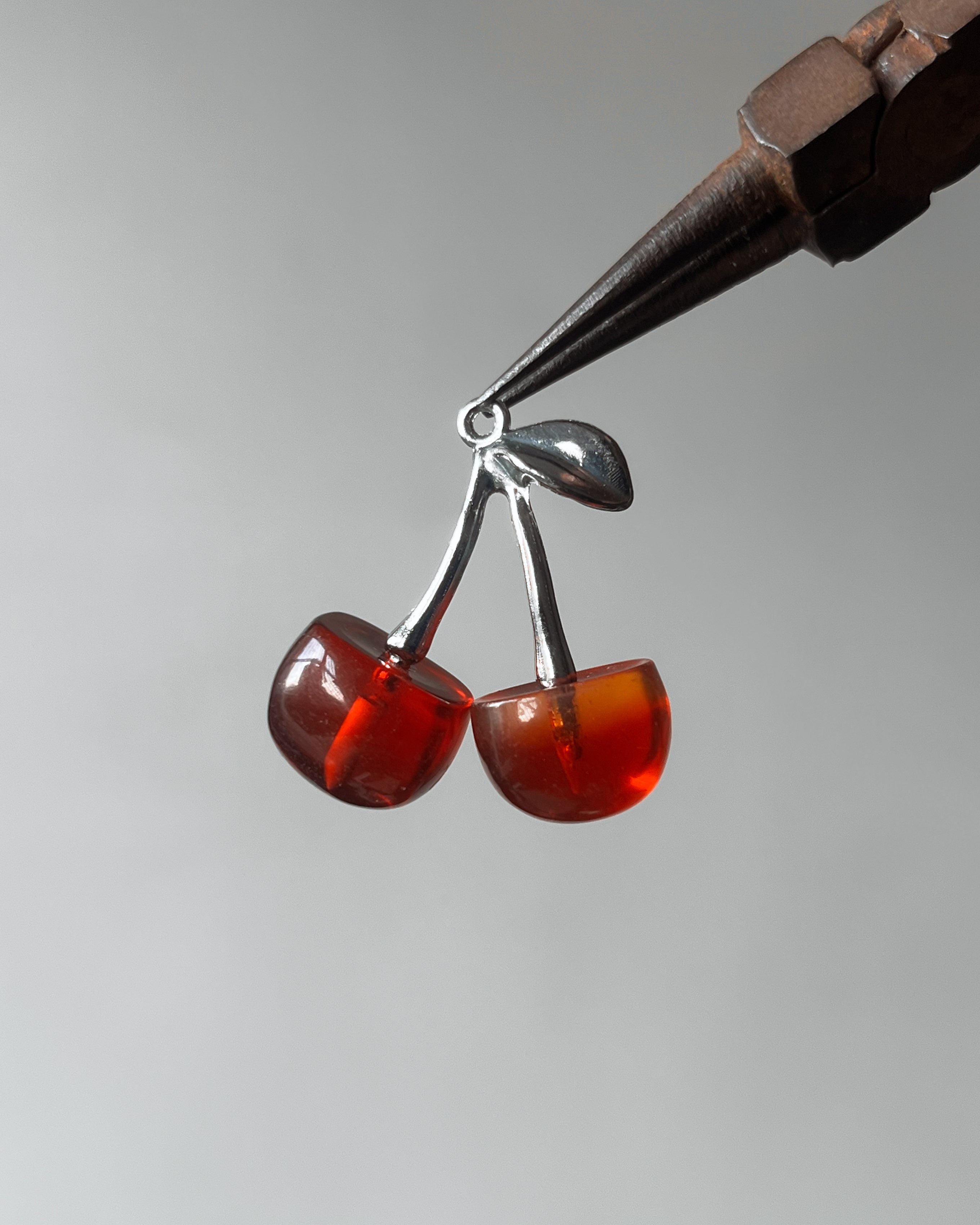 Red Cherry charm - 1 pc