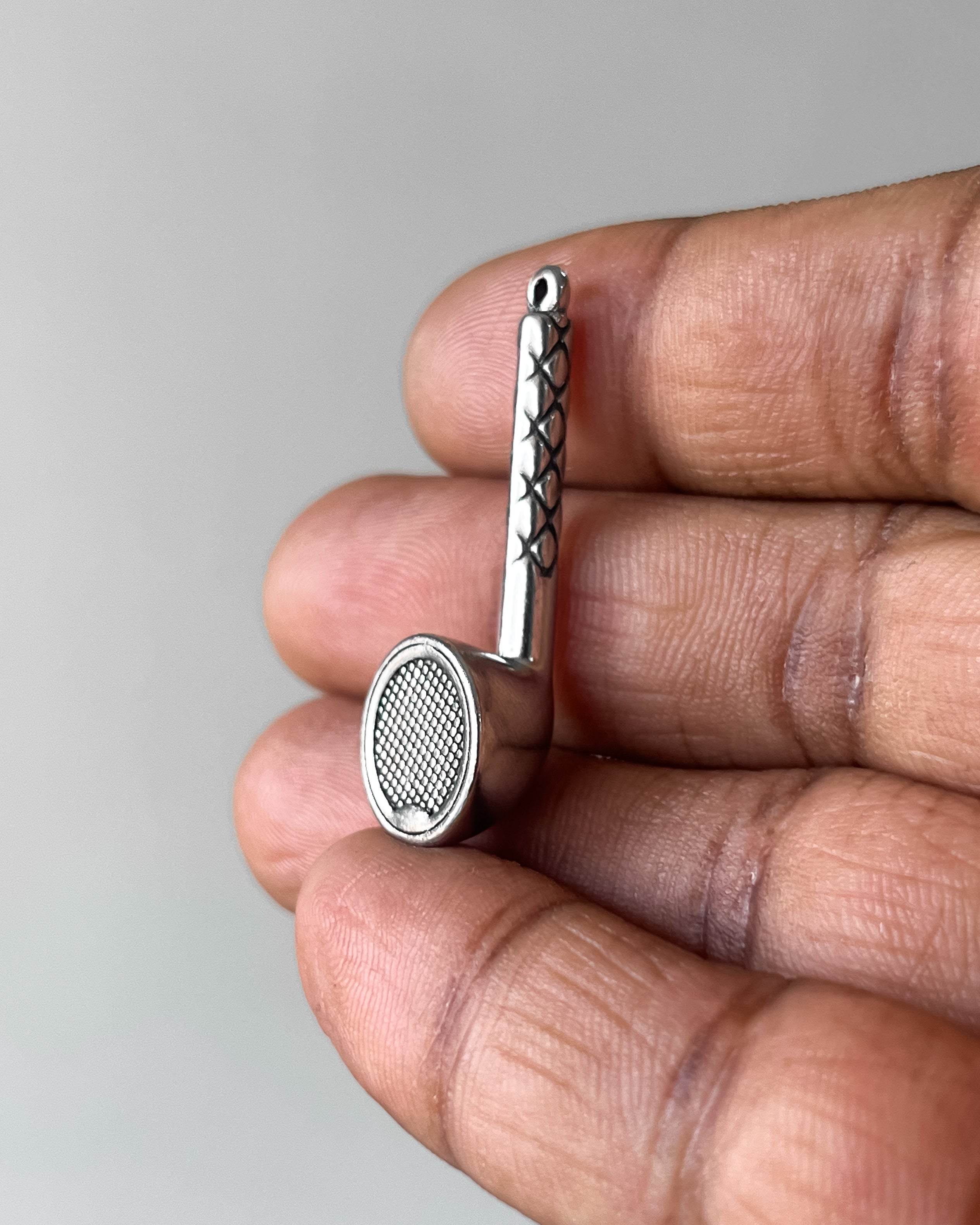 Ear pods pendant