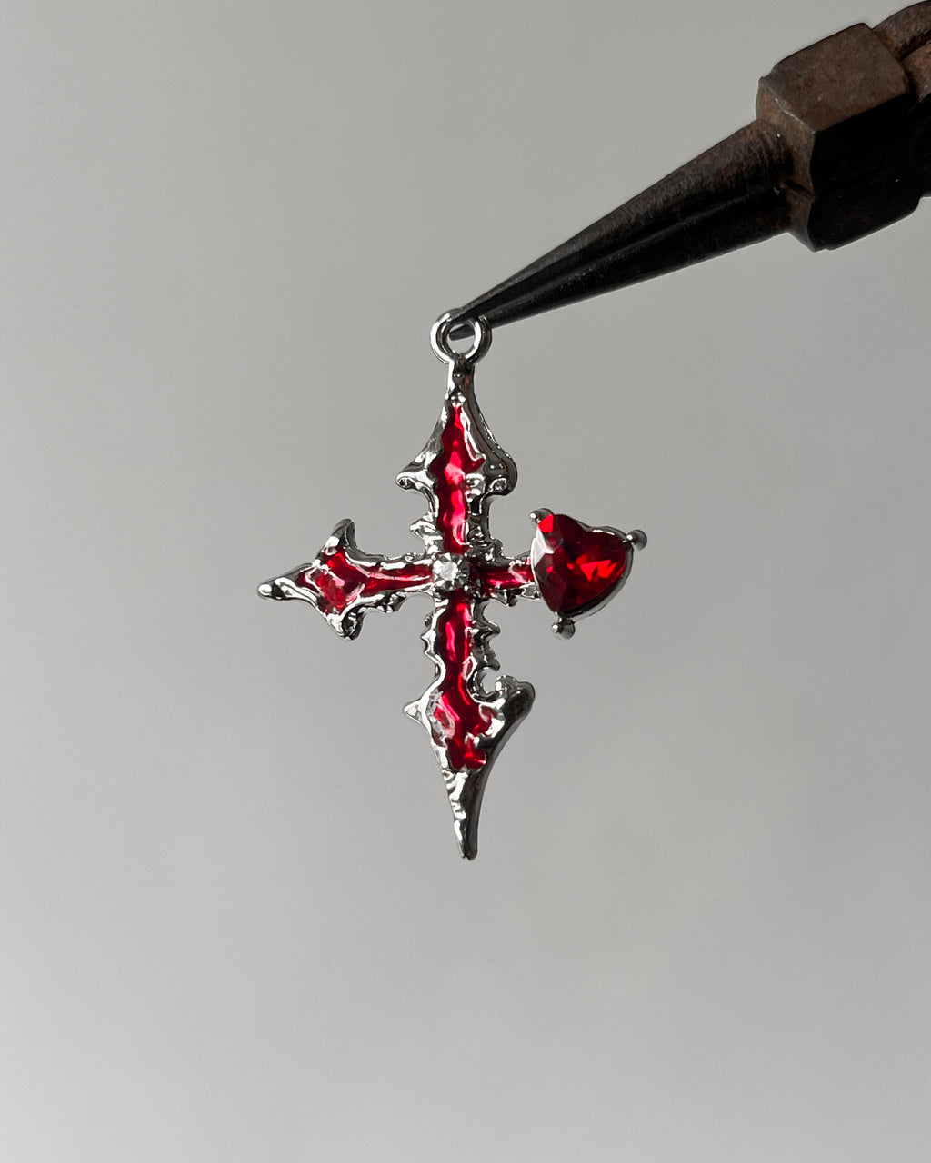 Red heart cross charm - 3 pc