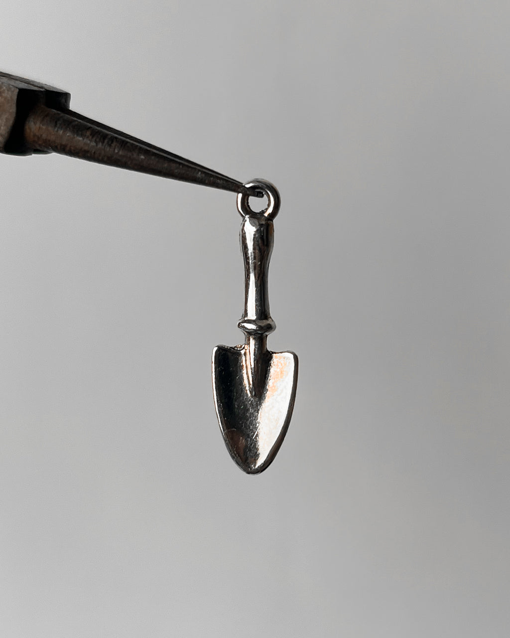 Trowel charm  // 10 pc