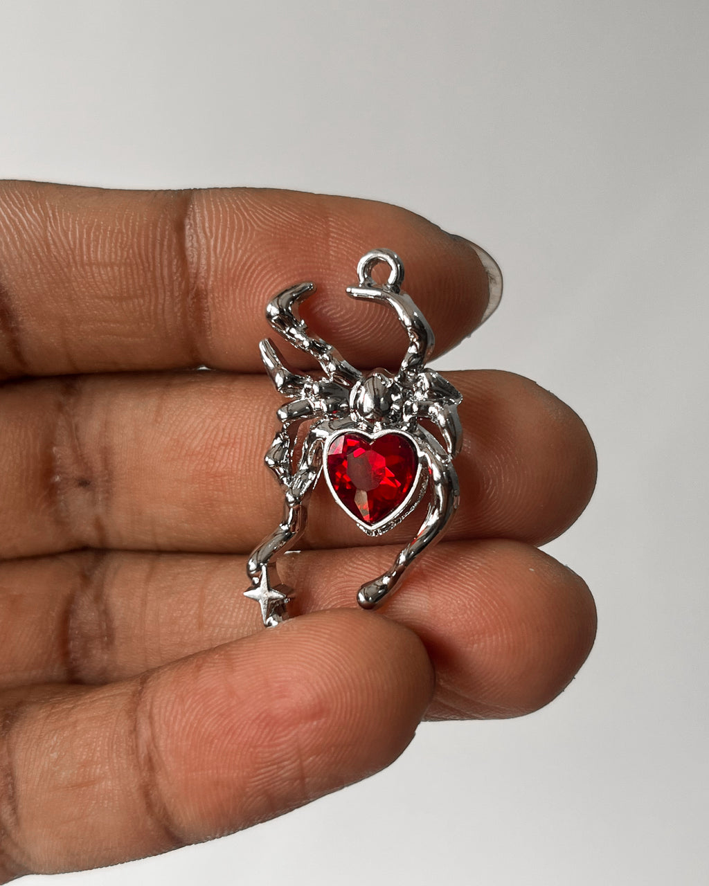 Wakda red spider charm