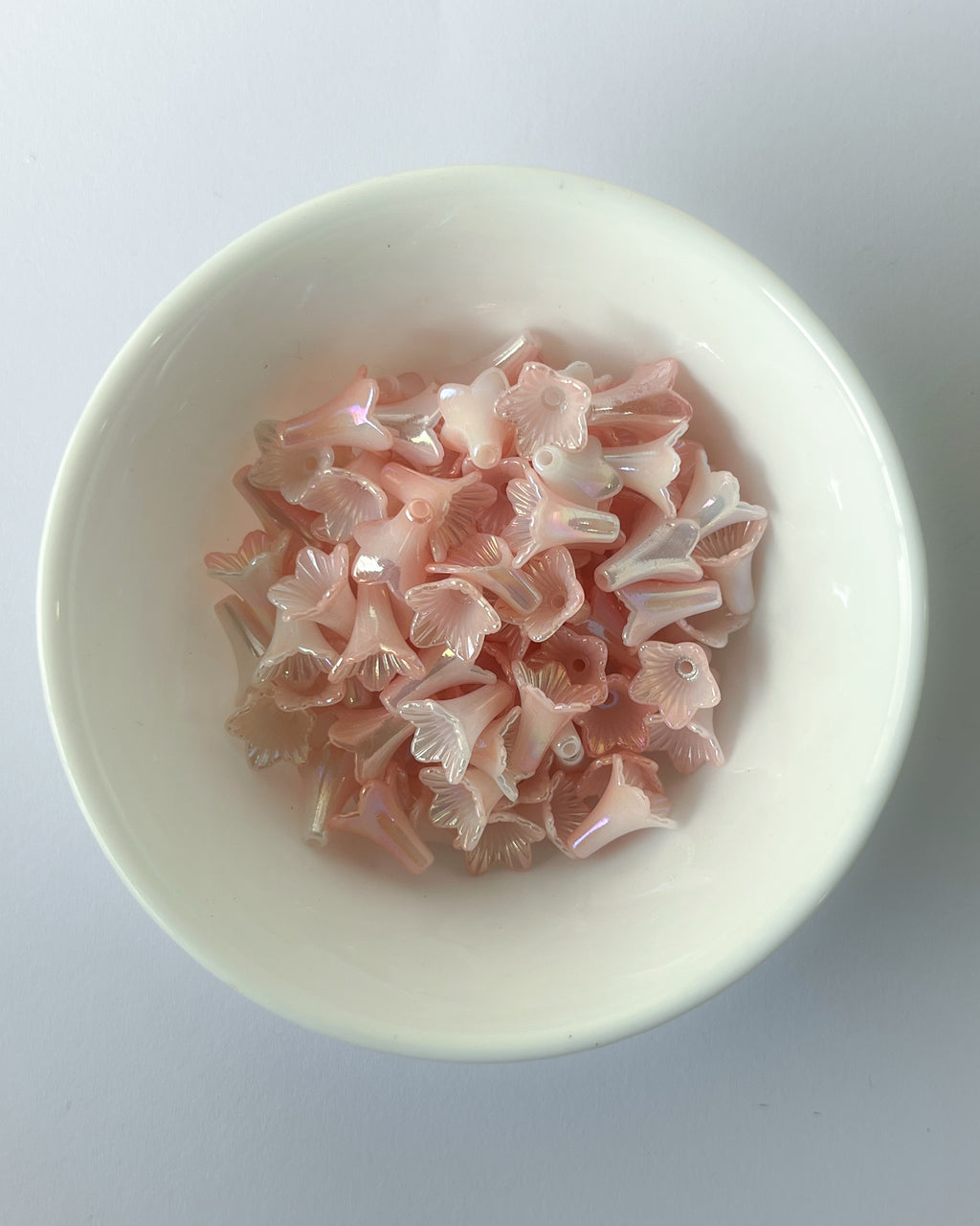 Peach lily beads - 25 grams