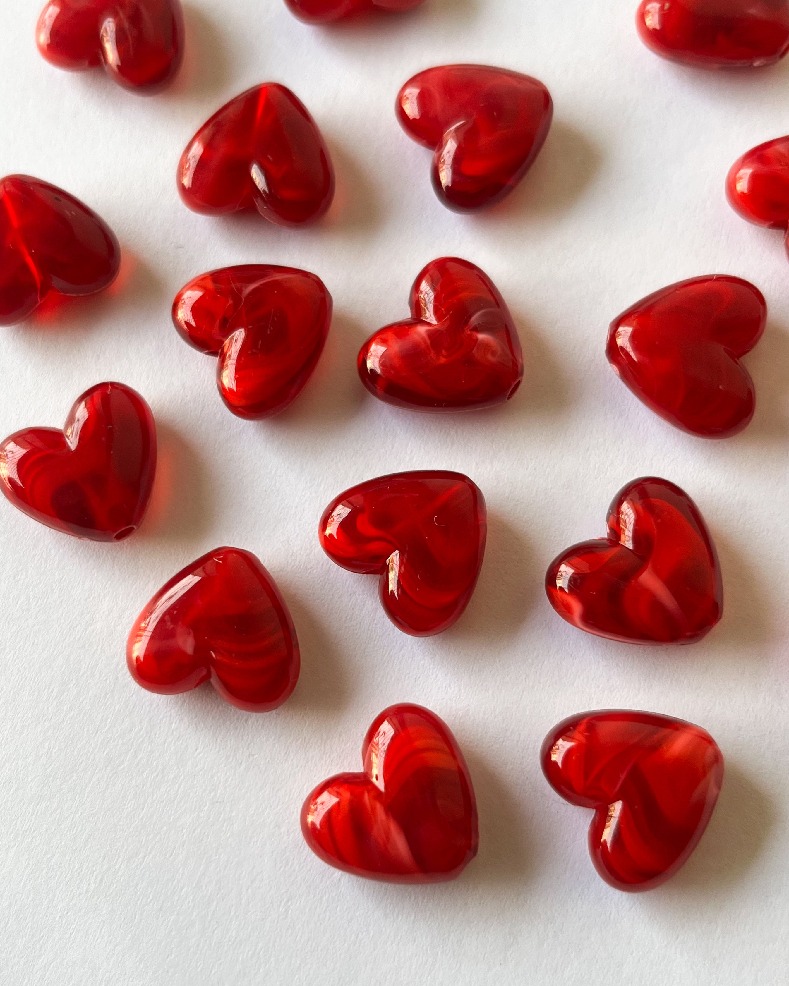 Red heart jelly beads // 25 grams