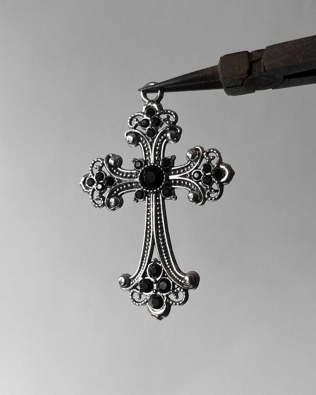 Chunky black cross