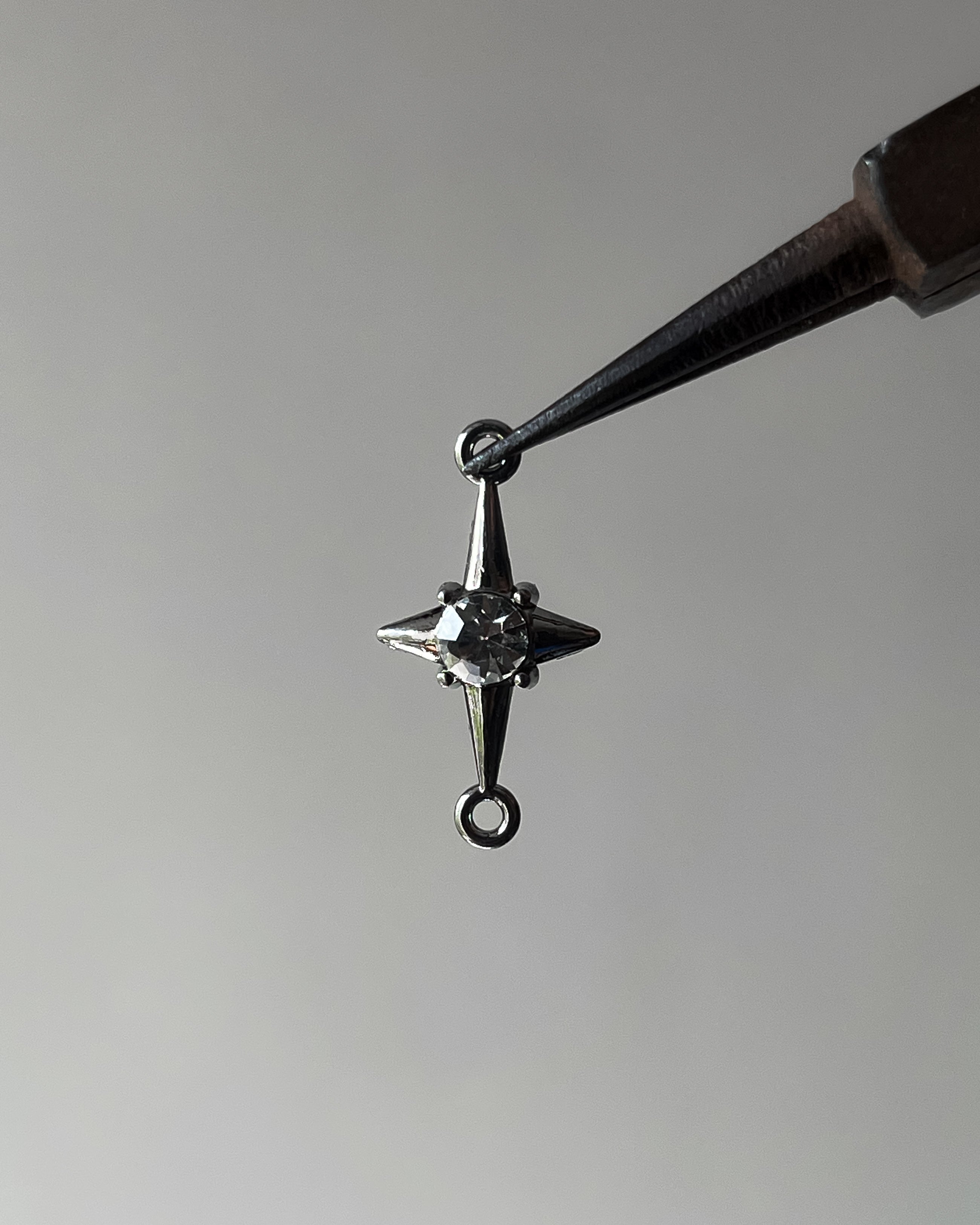 Star connector charm