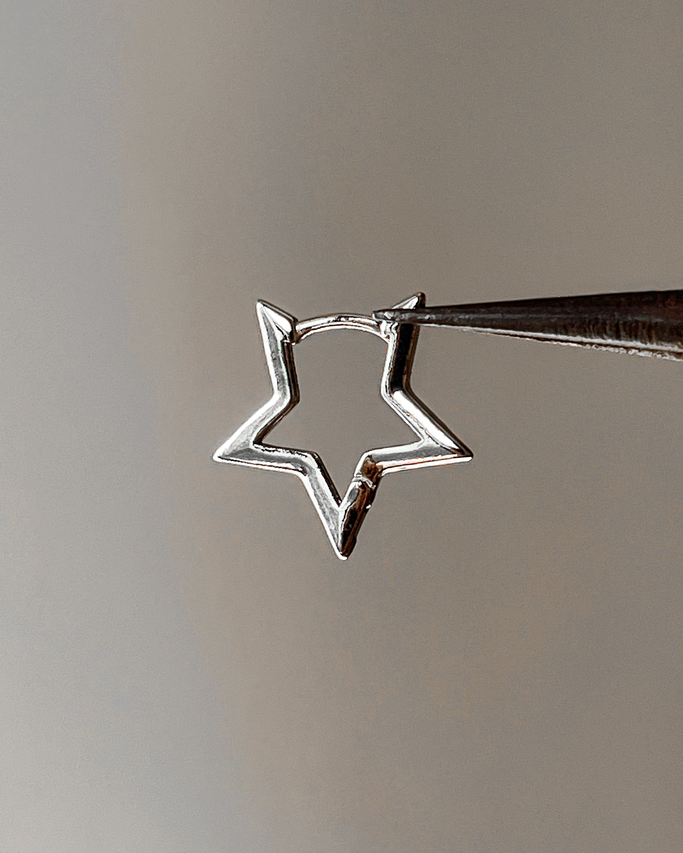 Star Hoops Earrings - 1 pair