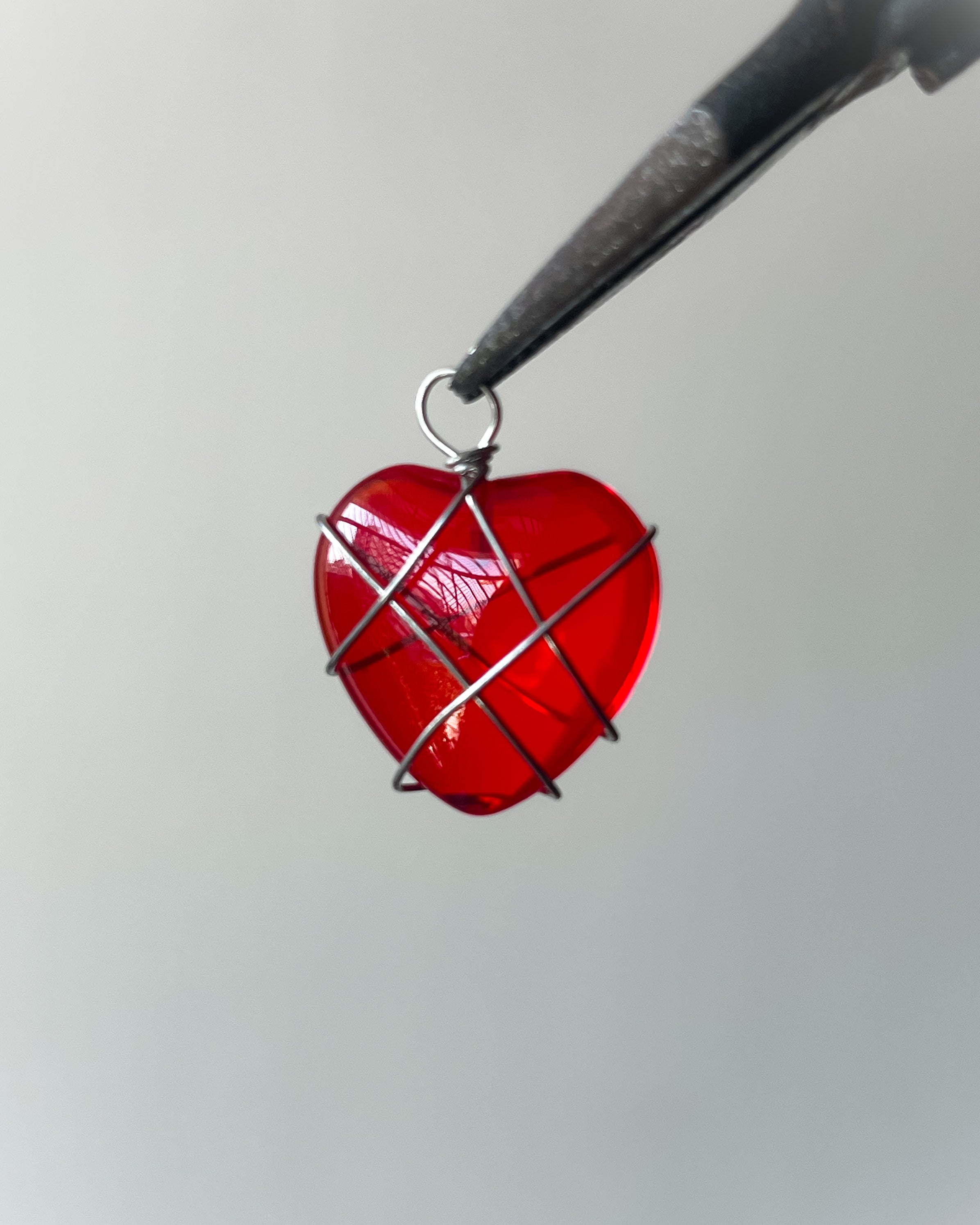Red Caged Heart Pendant 5 pc