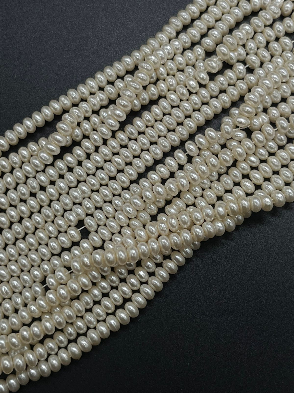 Plastic flat beads | 1 bunch