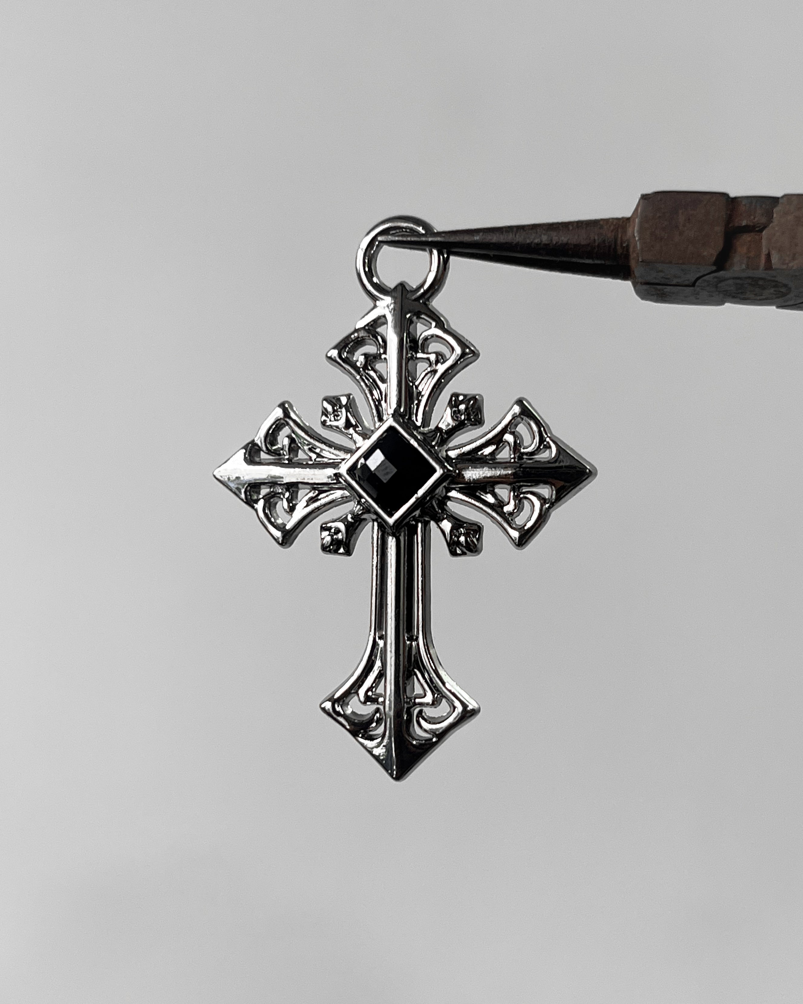 Darkthorn Cross