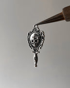 Mirror skull charm - 10 pcs