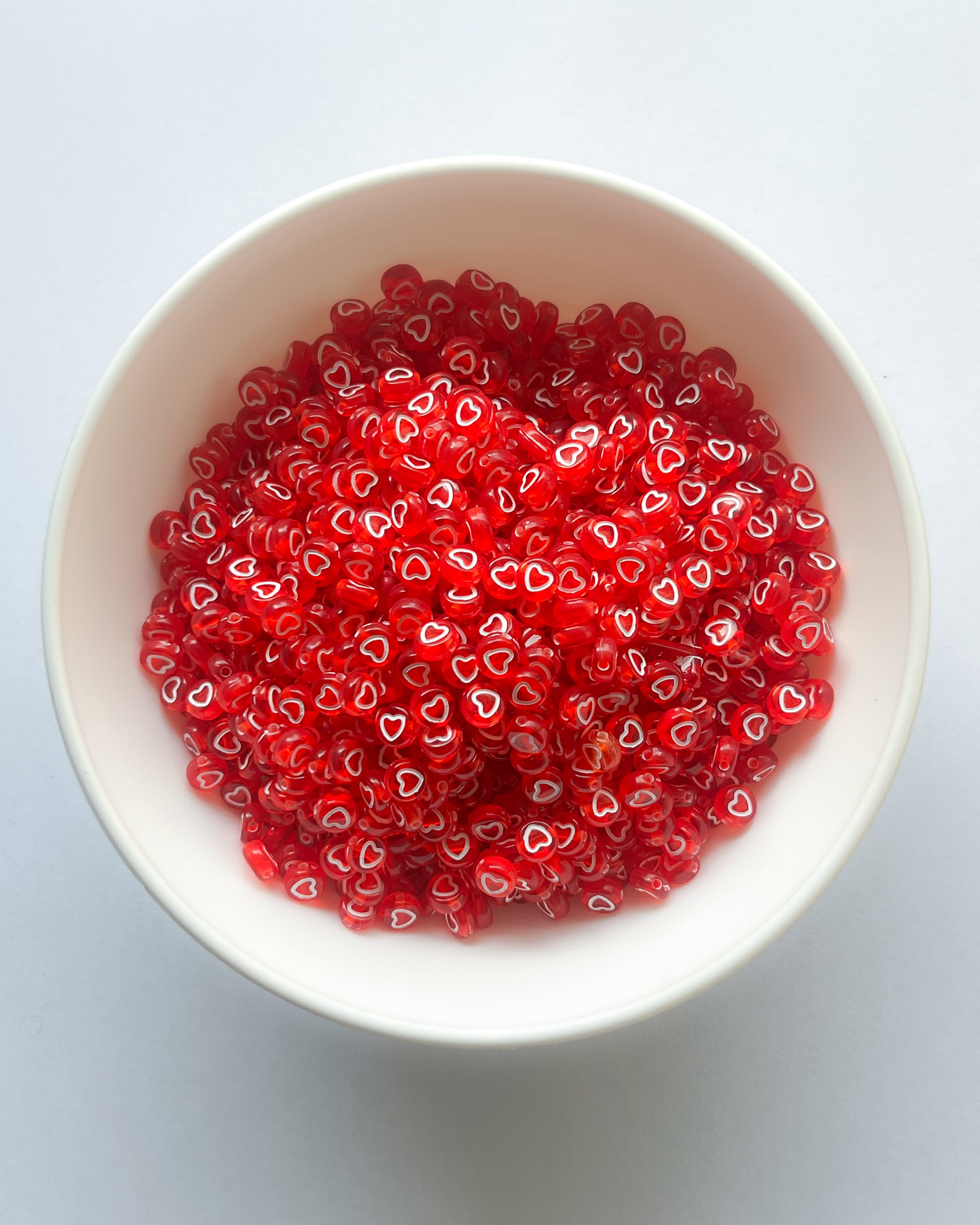 Red heart beads / 25 grams