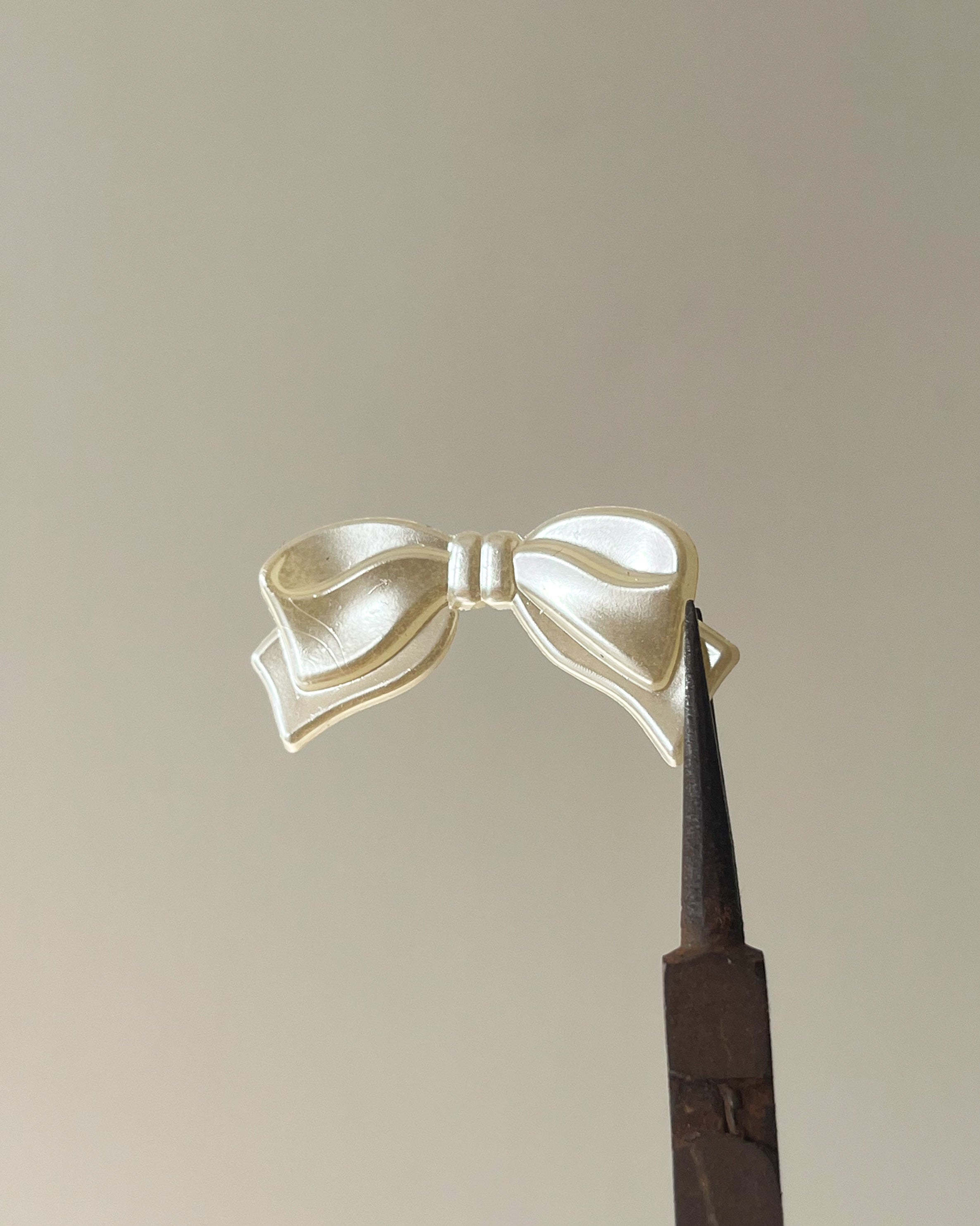 Pearl Bow | Pack of 50 grm