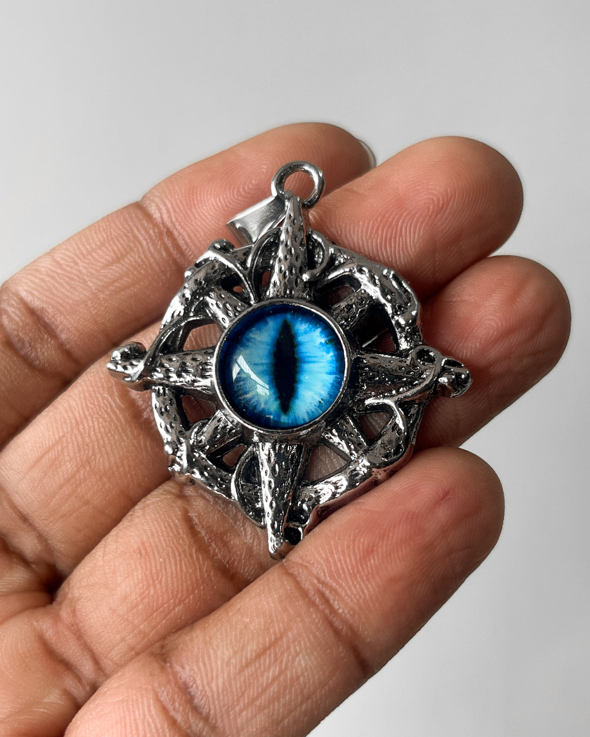 Devil eye compass pendant – Sonal Beads