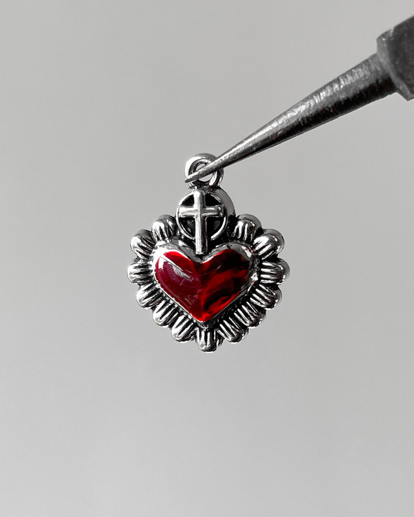 Red chrome heart charm – Sonal Beads