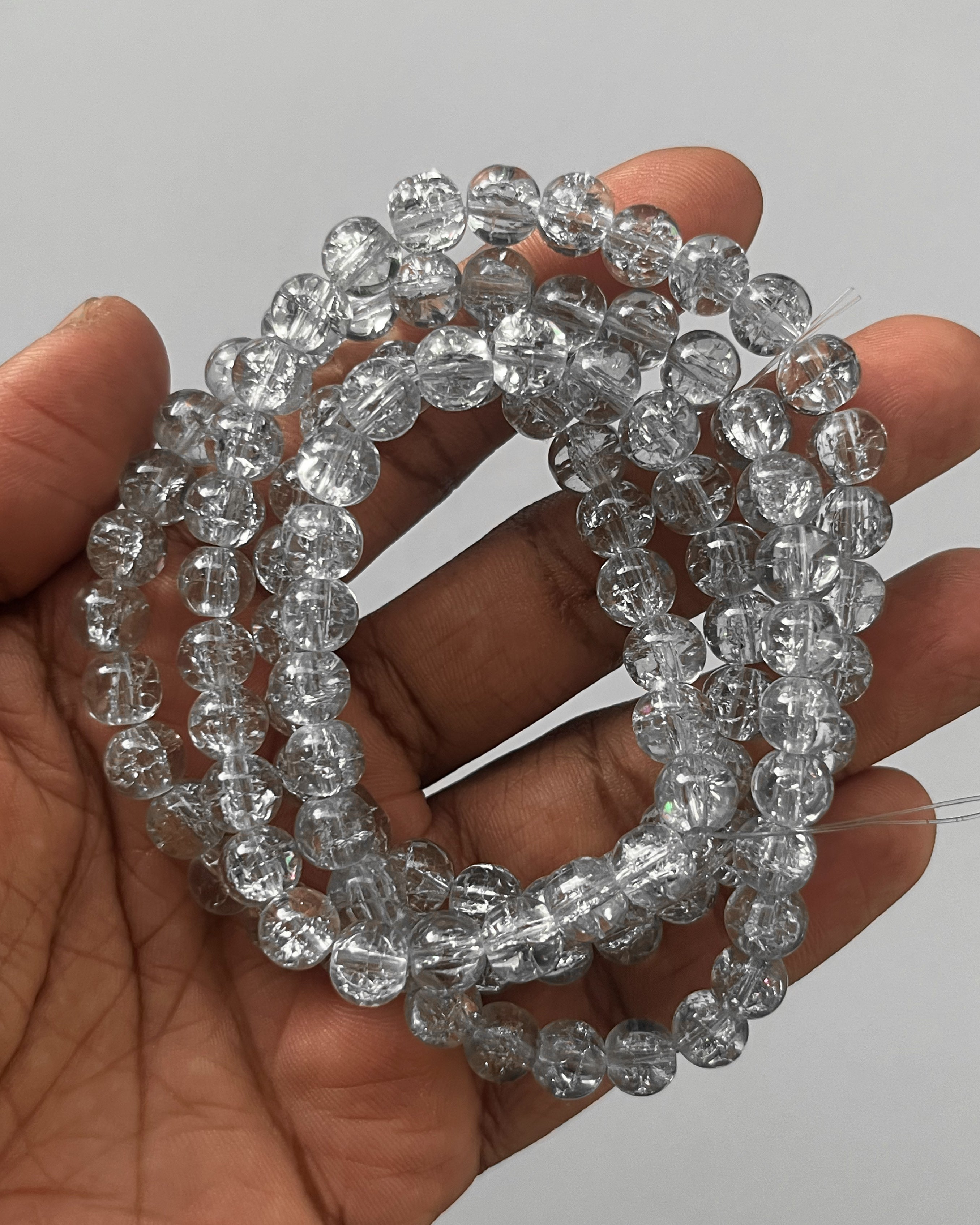 Light grey Crackle beads - 1 line