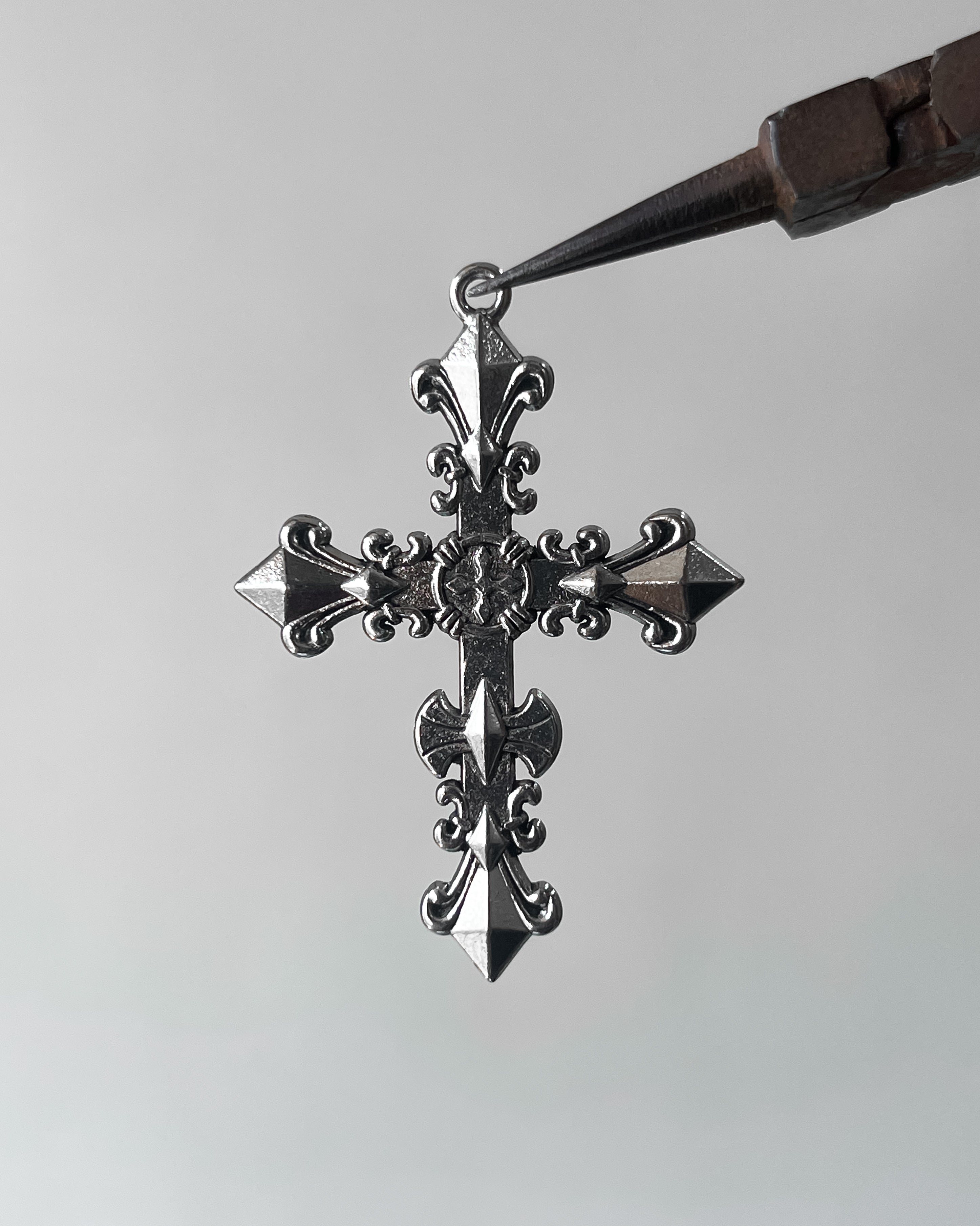 Clover cross pendant