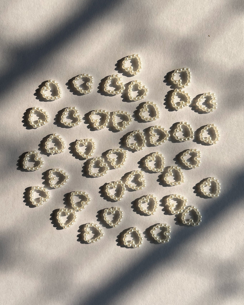 Heart pearl beads // 25 grams