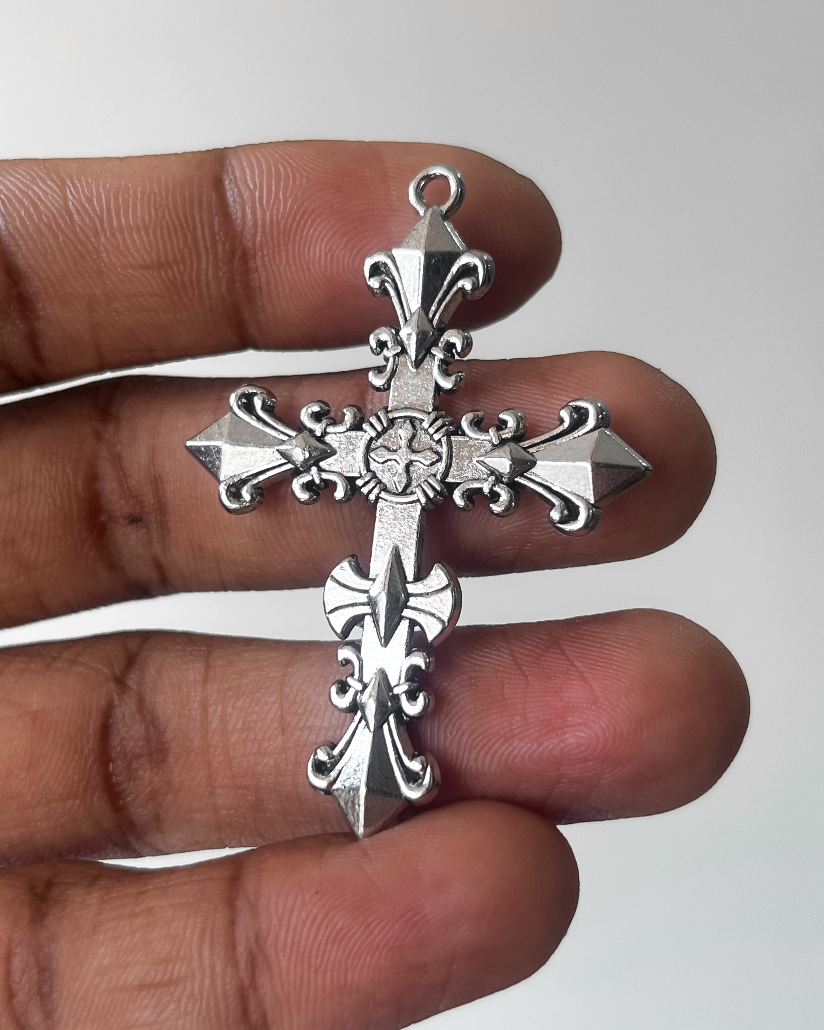 Clover cross pendant