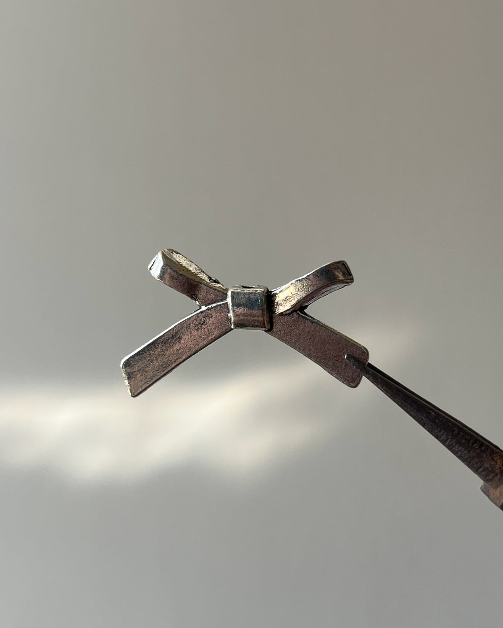 Bow Slider Charm