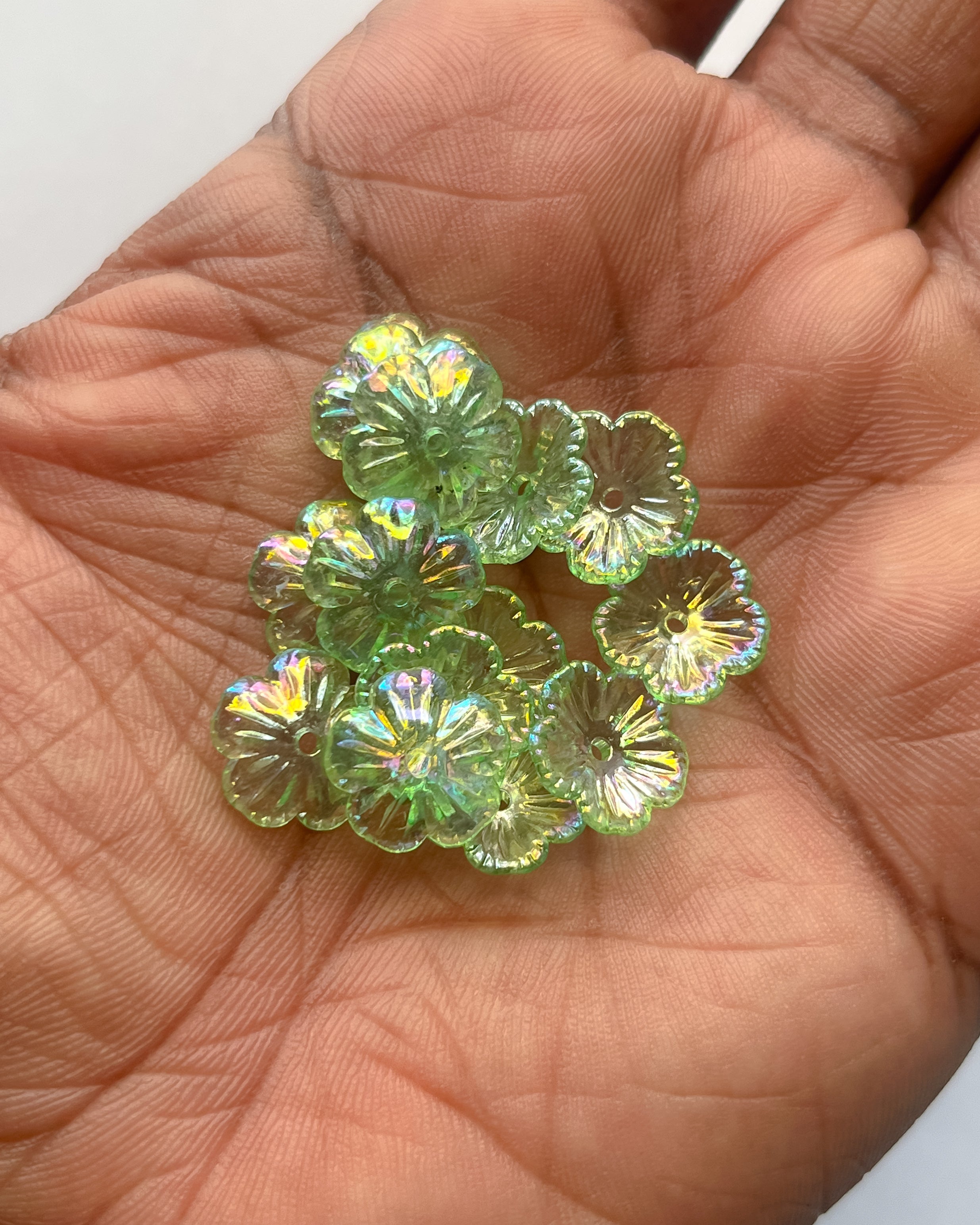 1.0 green Flower beads - 25 grams