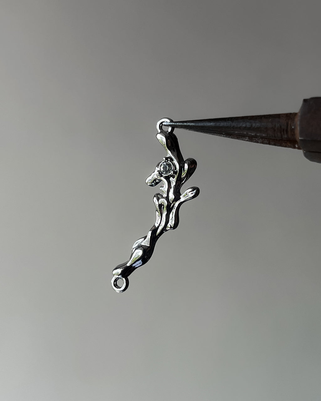 Y2k connector charm