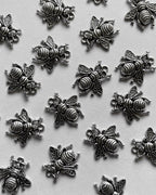 Bee Charm l pack of 25 grams