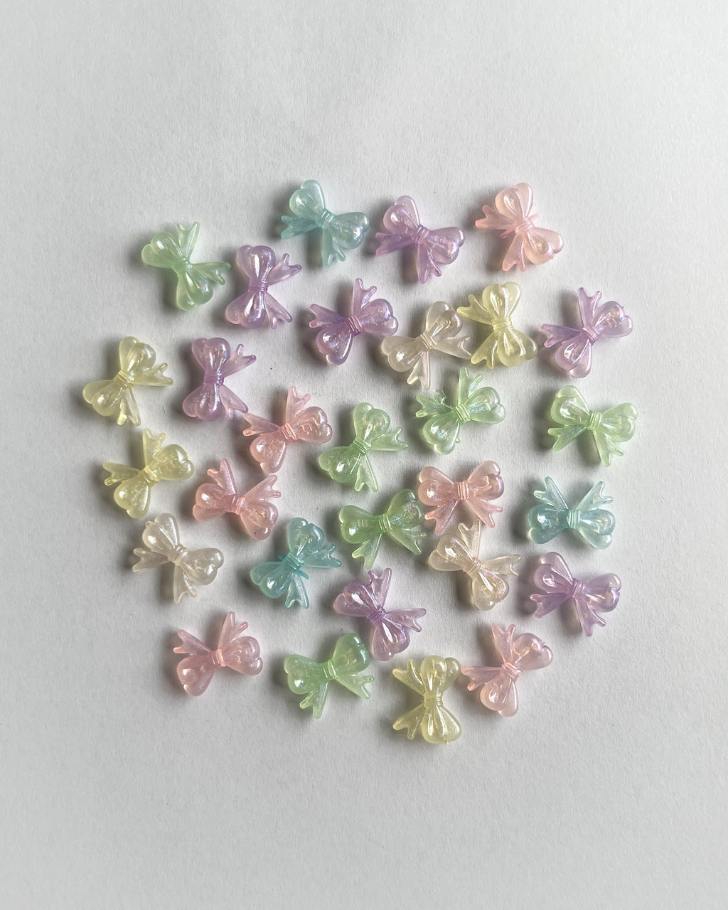 Medium Bow beads // 25 grams
