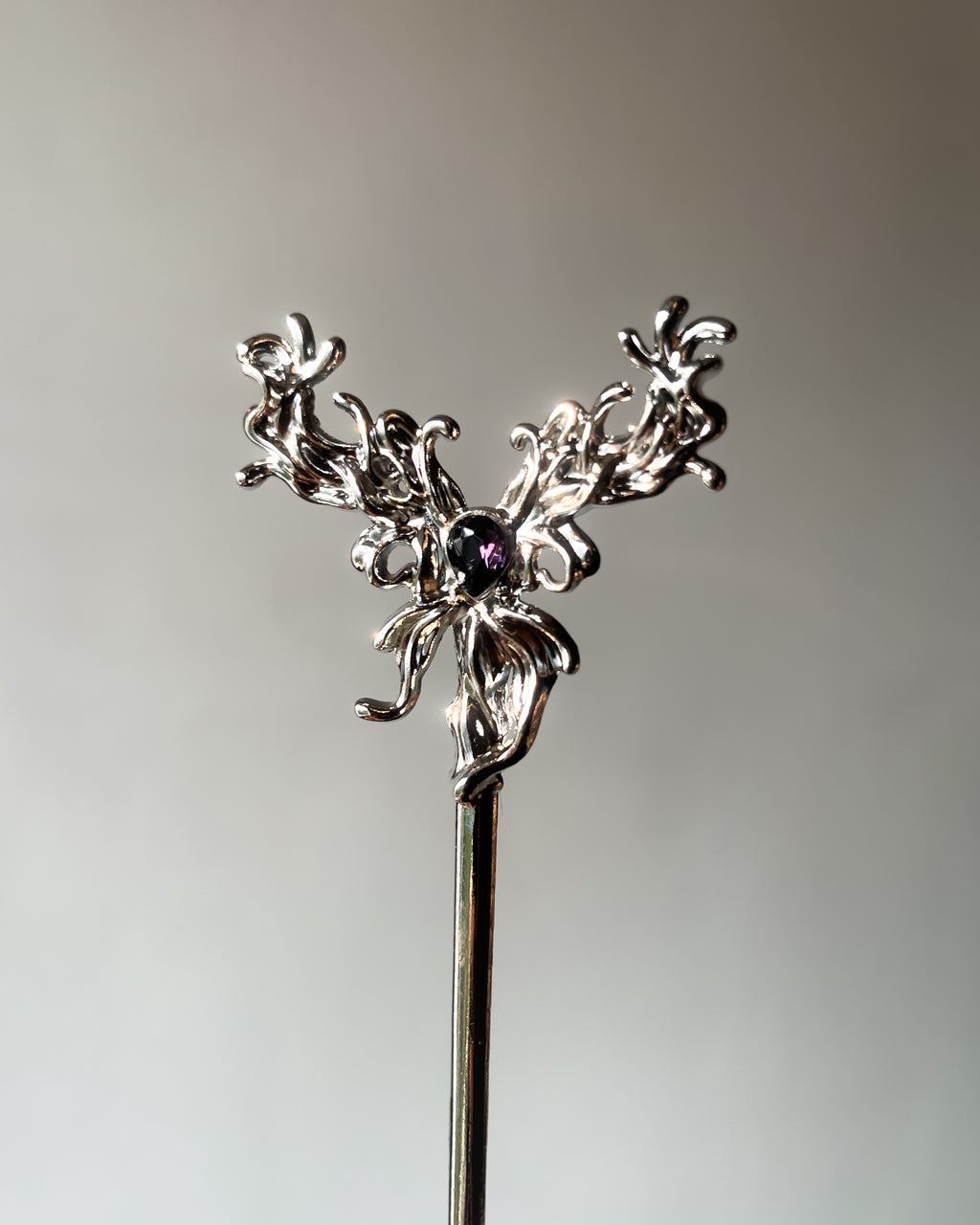Anushka hairpin