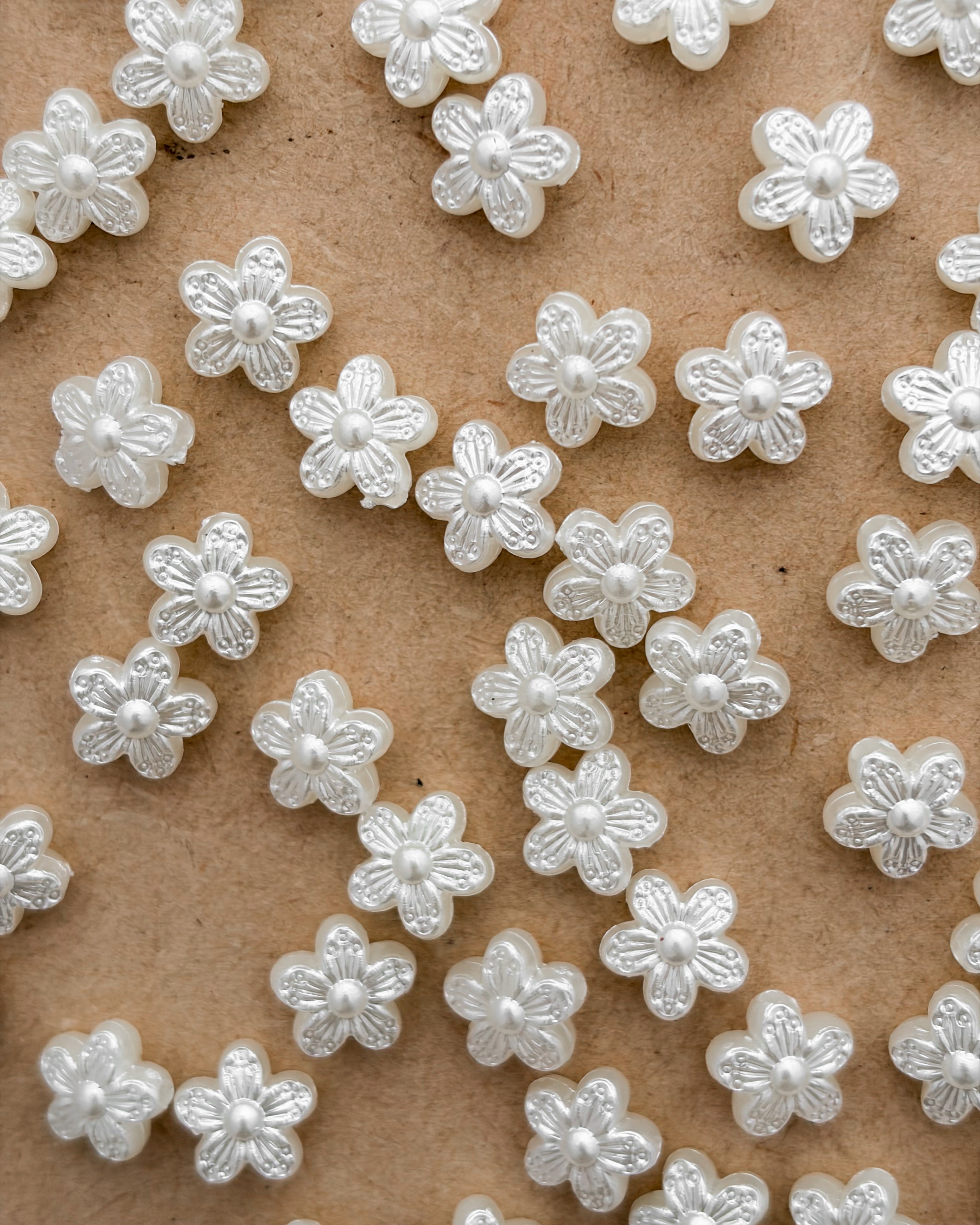 2.0 pearl flower beads - 25 grams