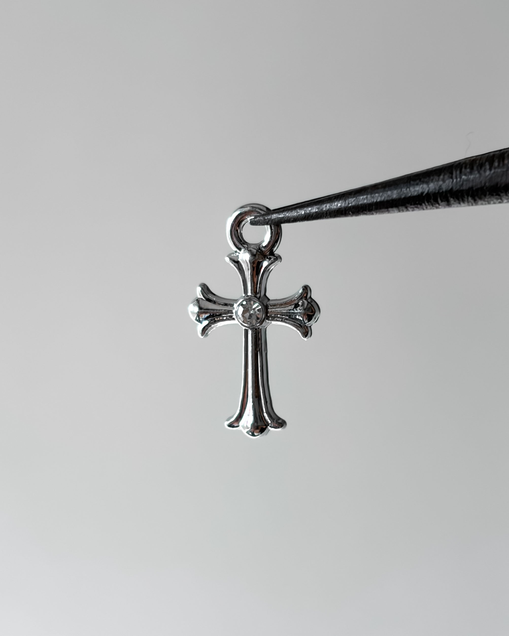 Imagine a cool earring - 4 pc