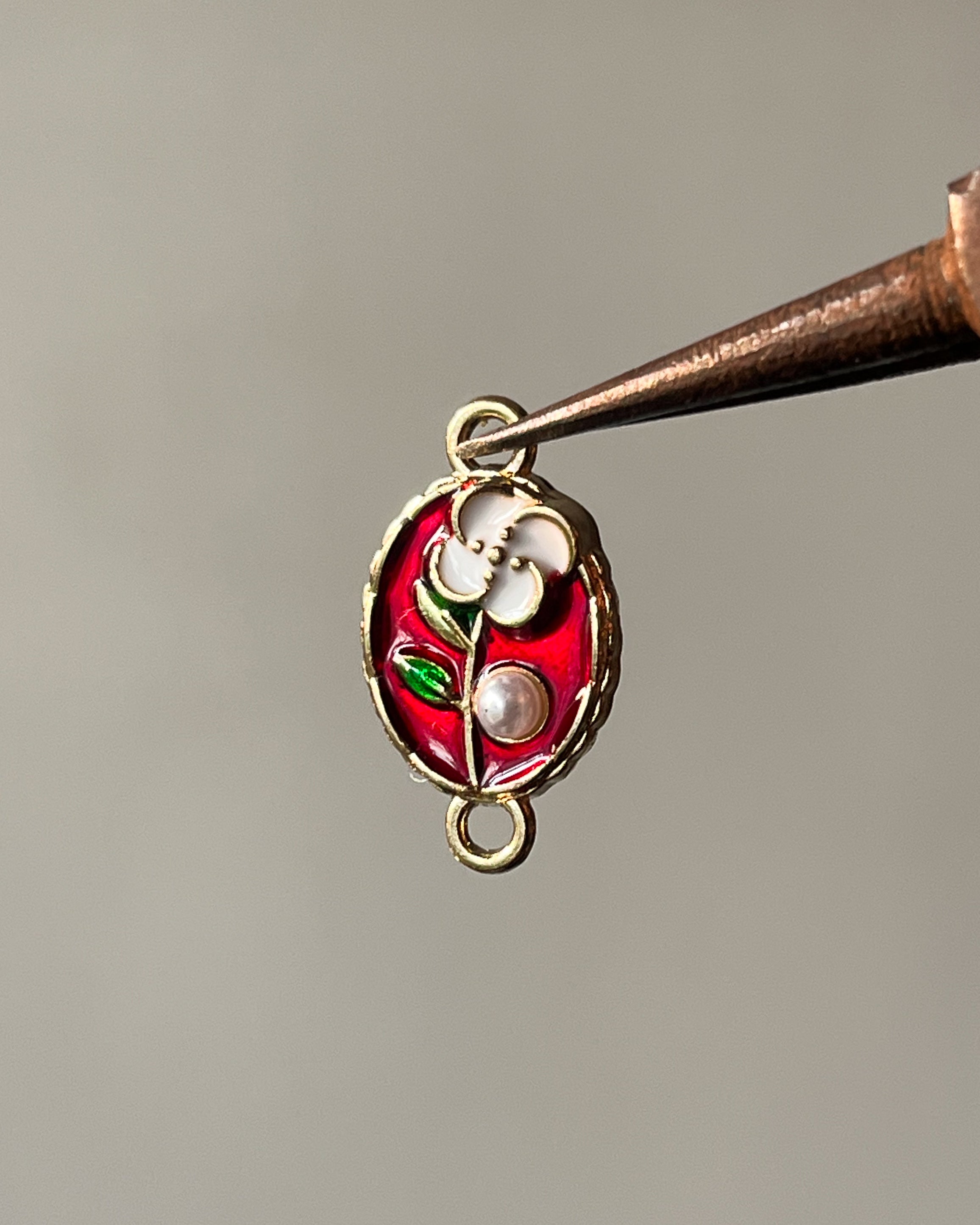 Double hook floral charm - 5 piece