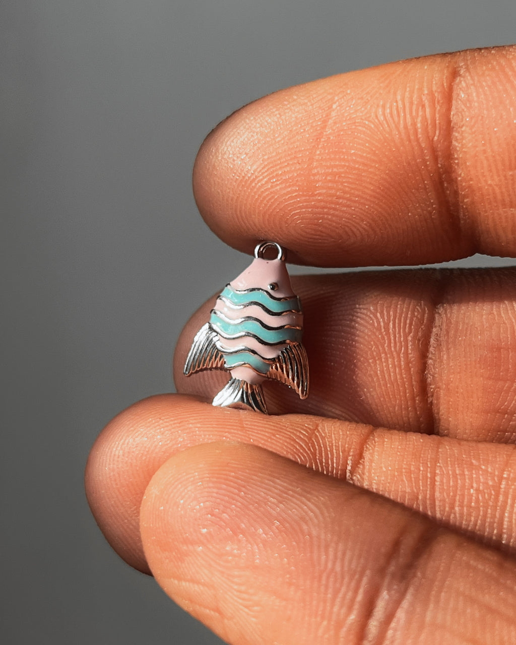 Fish charm - 1 pc