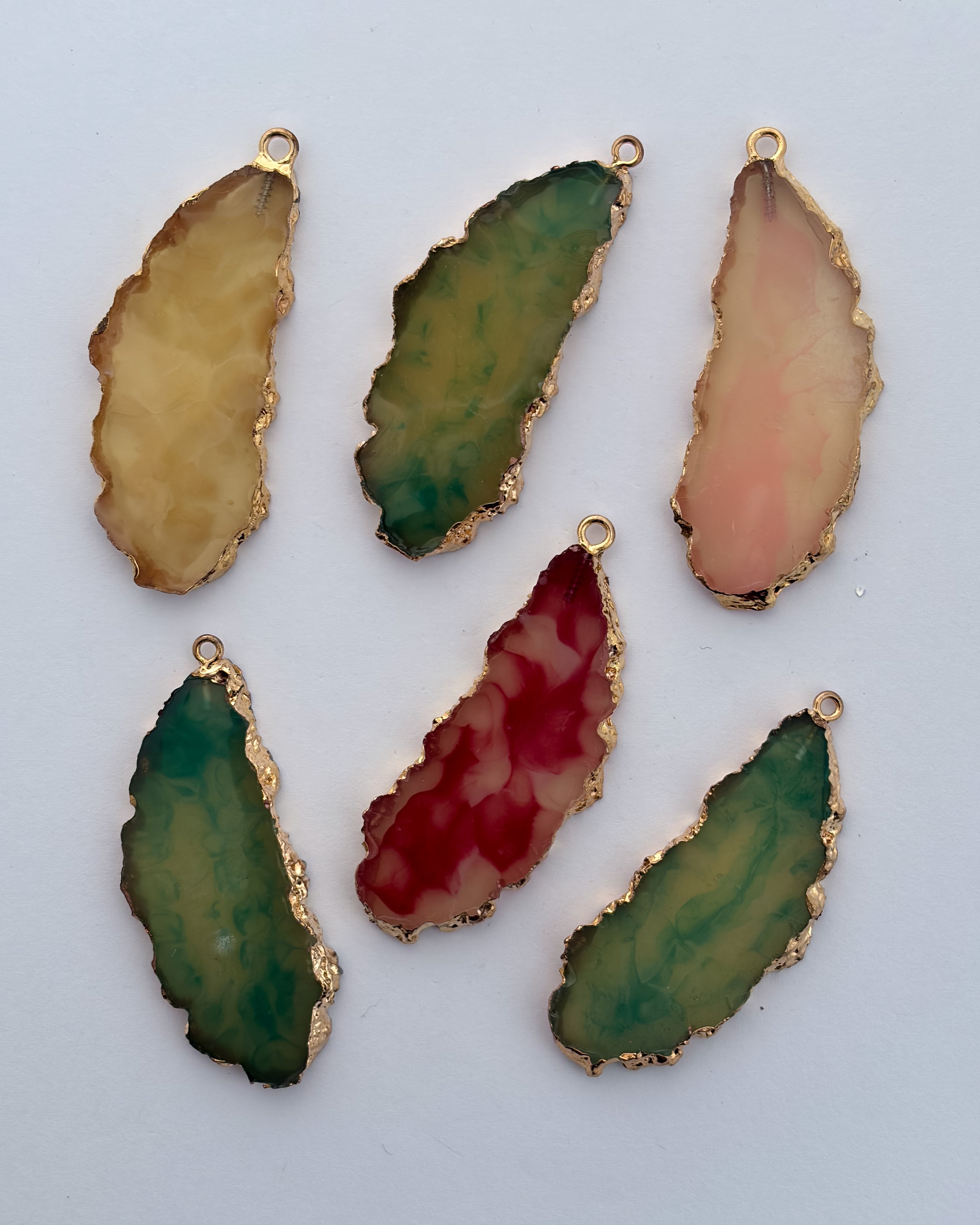 4.0 irregular resin pendants - 10 pc