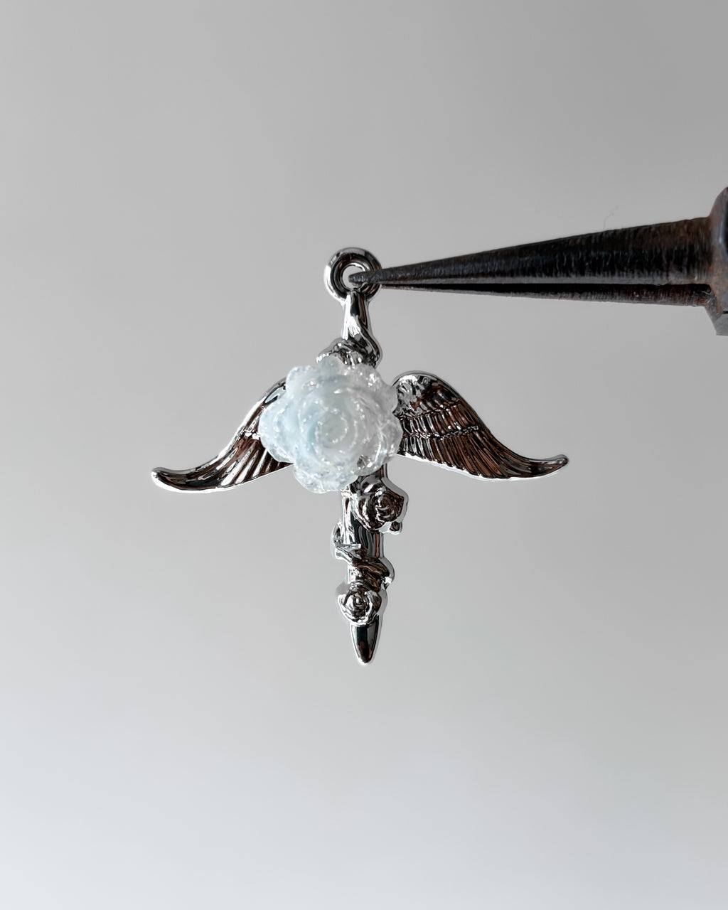 Blue flower wings charm - 3 pc